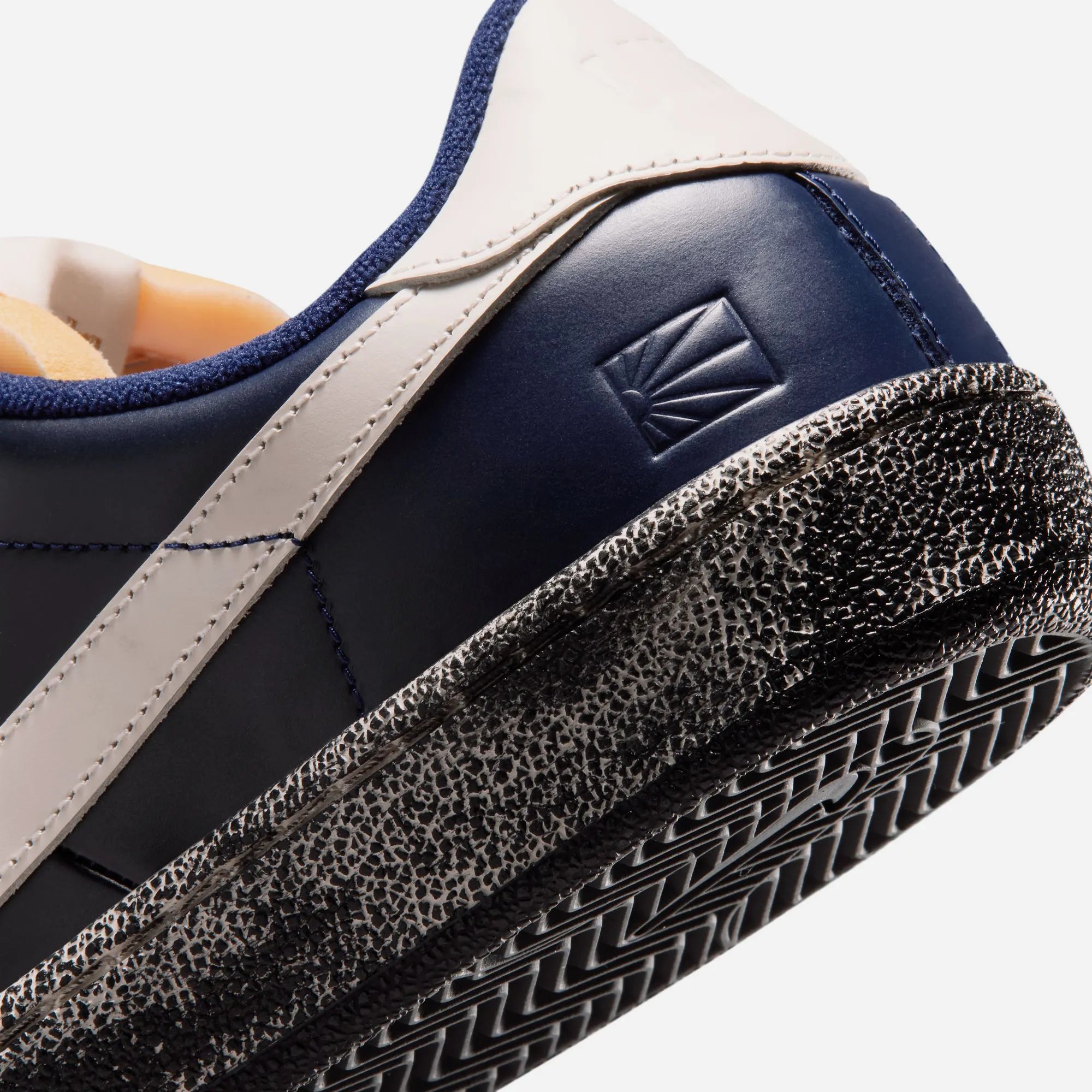 Nike SB Zoom Tennis Classic Rassvet Blue Void Sail