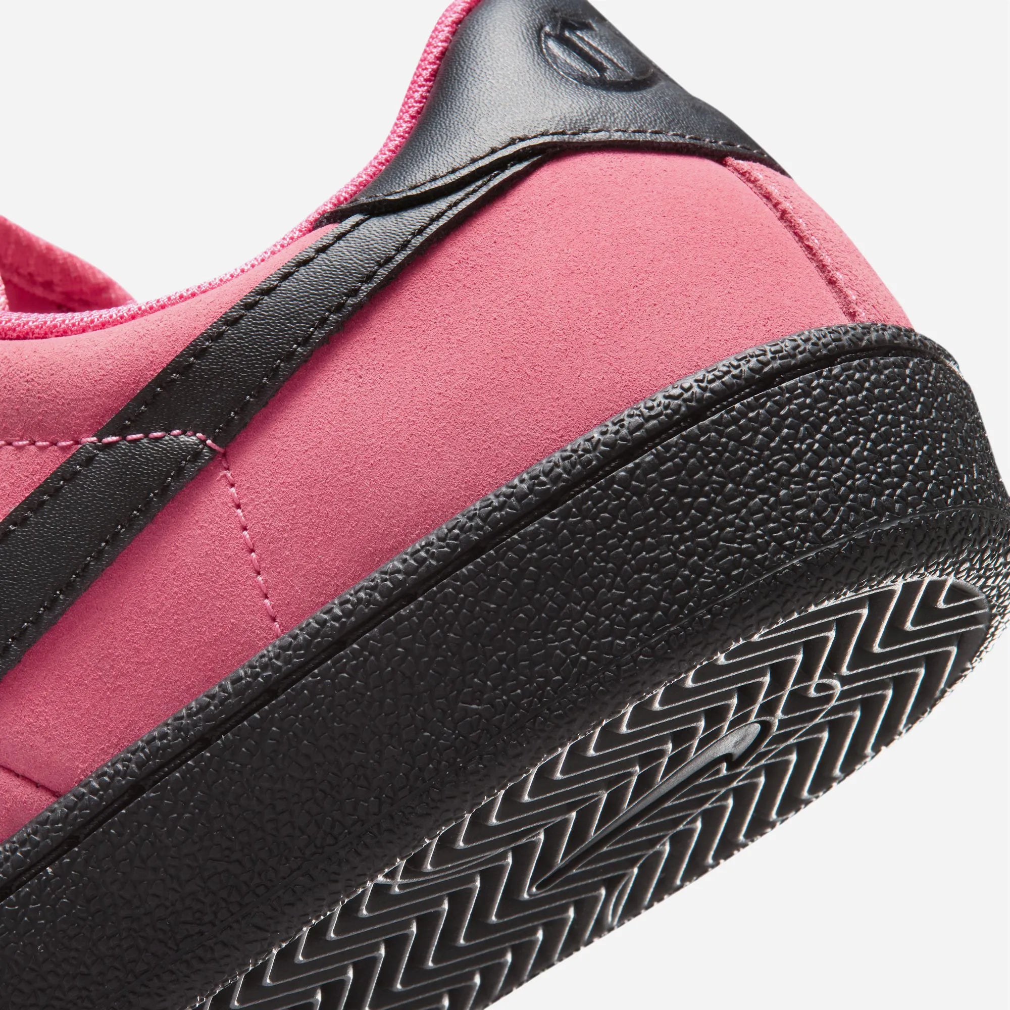 Nike SB Zoom Tennis Classic Hyper Pink Black