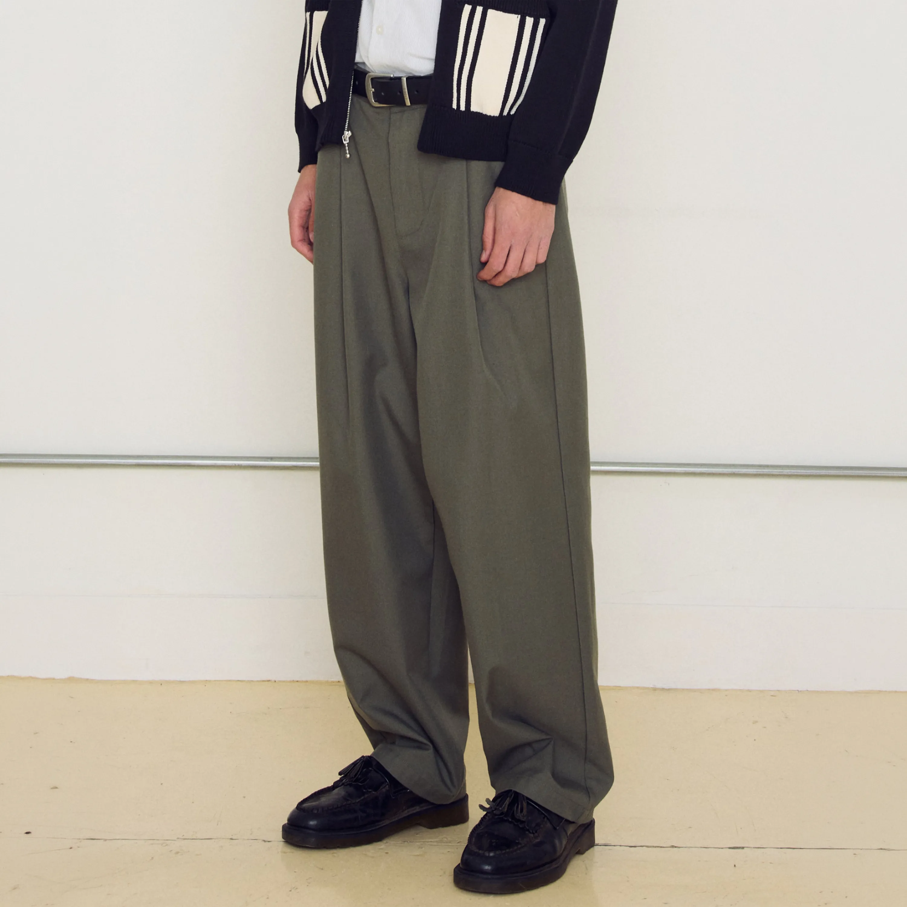 Obey Dean Pleated Chino Pant Tea Leaf