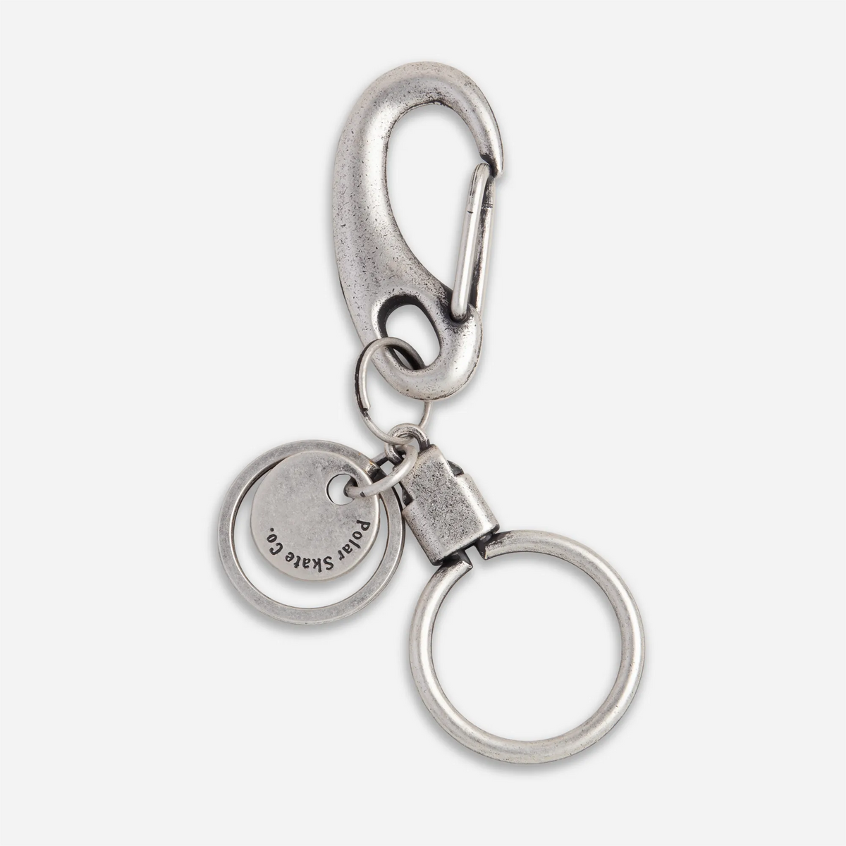 Polar Skate Co. Hook Key Ring, porte-clés en métal argent brossé avec pendentif gravé, vue de face