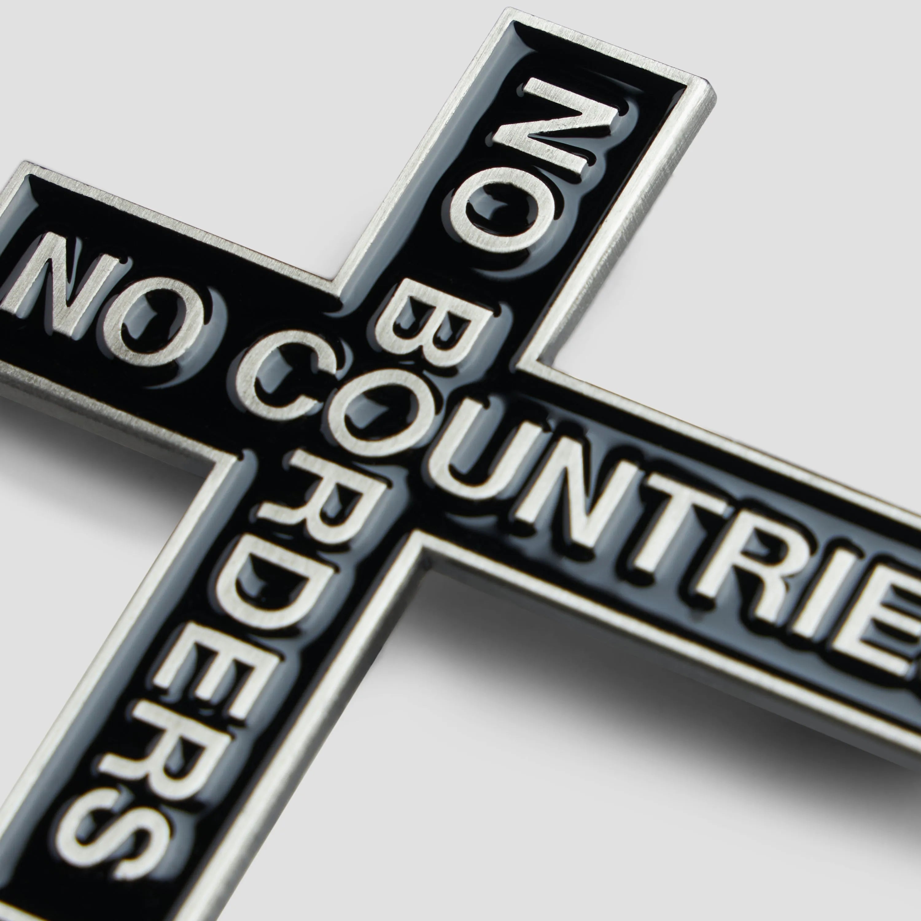 Pin Rassvet No Borders No Countries Métal Émaillé