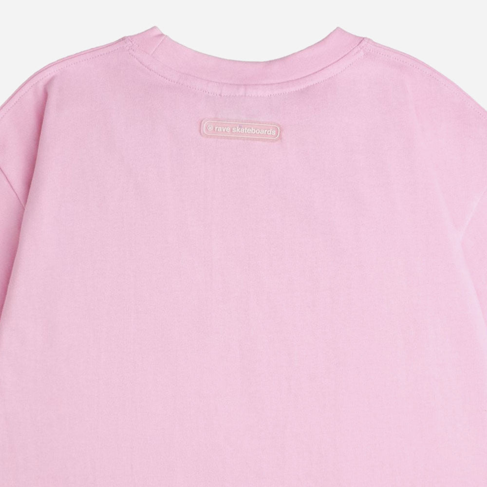 RAVE SKATEBOARDS - AMA TEE - Baby Pink