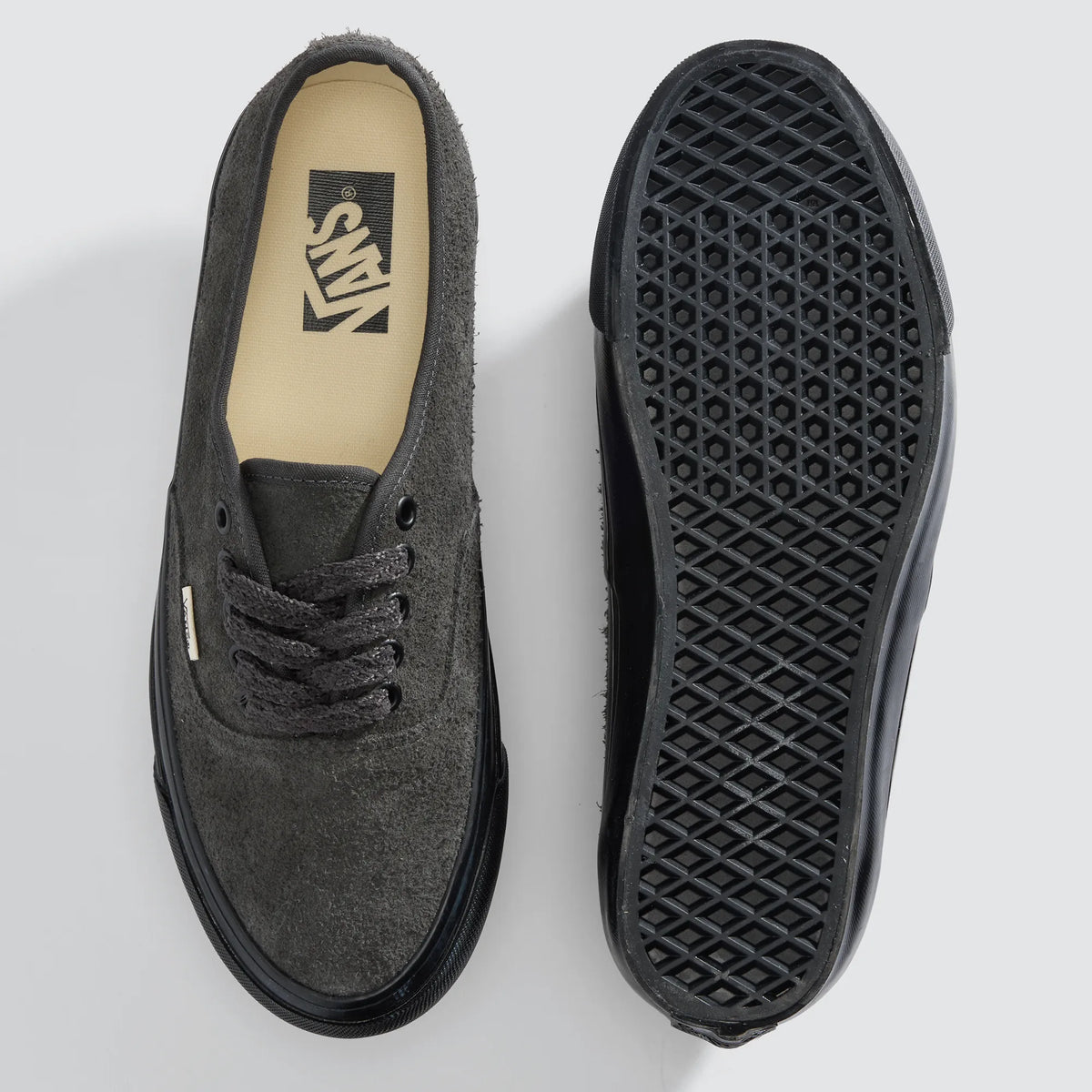Chaussures Vans LX Authentic 44 Hairy Suede Faded Black