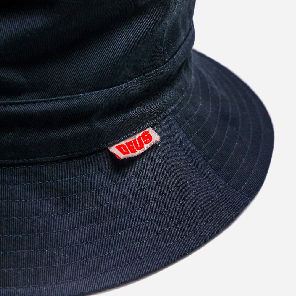 DEUS EX MACHINA - GRAMICCI BUCKET HAT - Double Navy