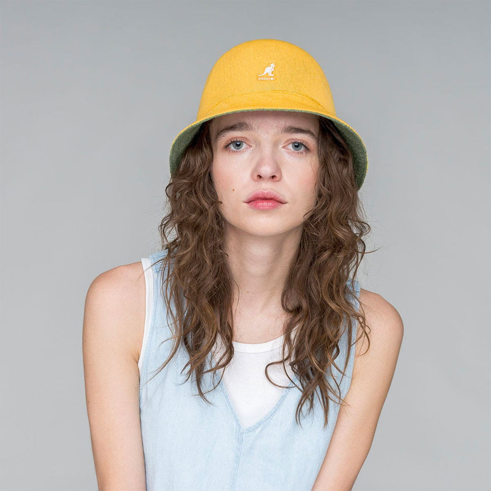 KANGOL - FLIP IT REVERSIBLE CASUAL - Oil green - Warm apricot