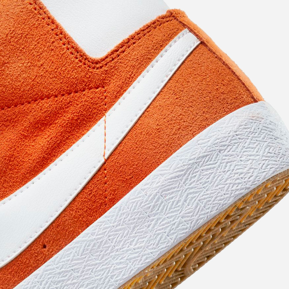 NIKE SB - BLAZER MID - Safety Orange - White