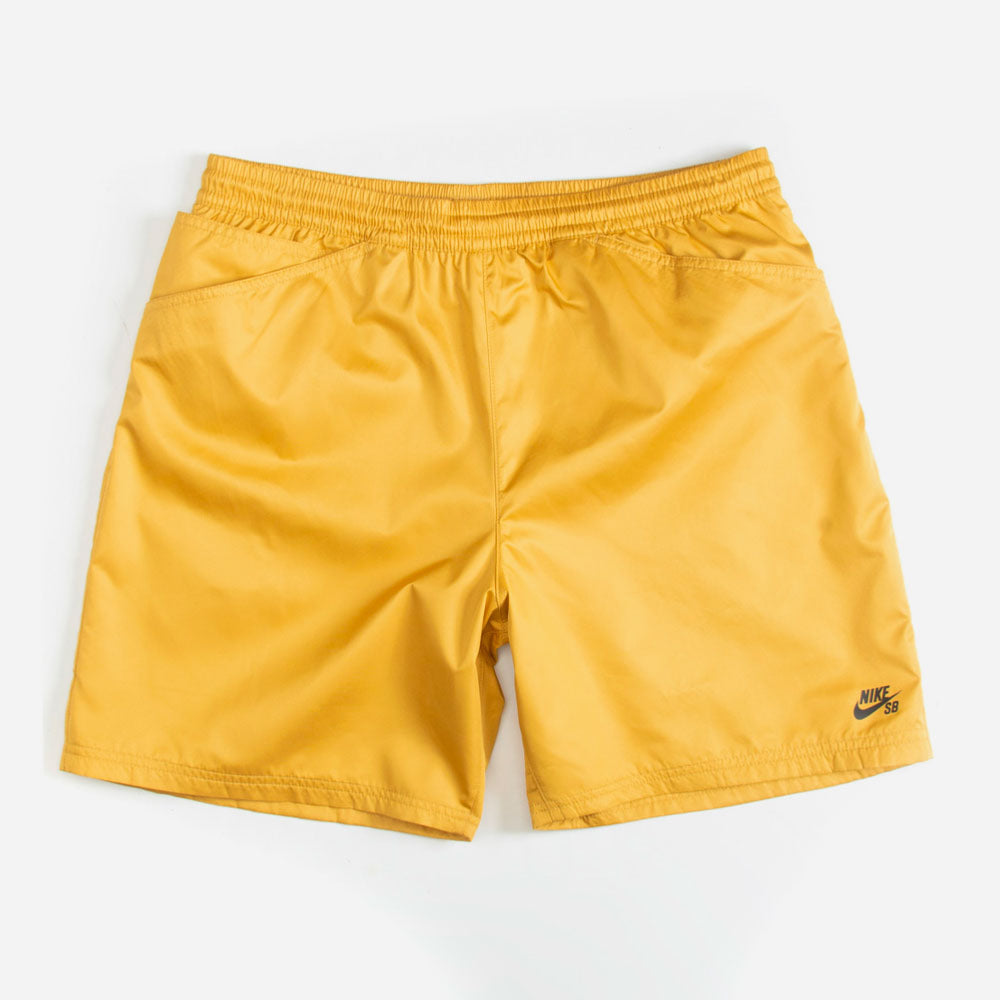 NIKE SB - SKATE CHINO SHORT - Sanded Gold - Black