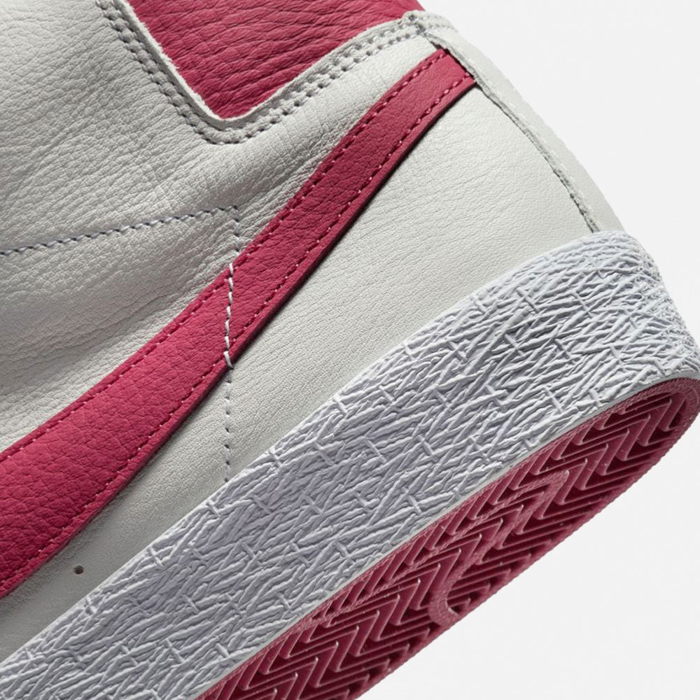NIKE SB - ZOOM BLAZER MID - WHITE SWEET BEET WHITE SWEET BEET