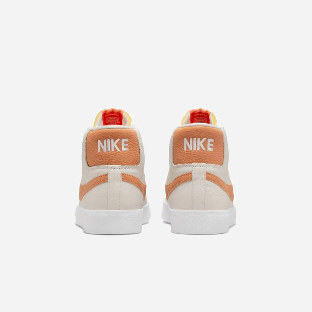NIKE SB - ZOOM BLAZER MID - WHITE LT COGNAC WHITE WHITE