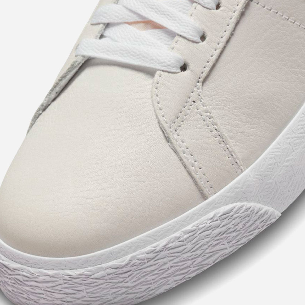 NIKE SB - ZOOM BLAZER MID - WHITE LT COGNAC WHITE WHITE
