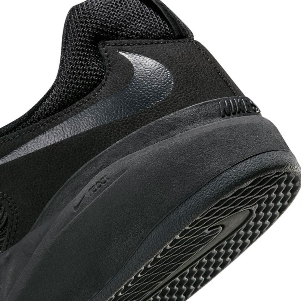 NIKE SB - ISHOD PREMIUM WAIR - BLACK