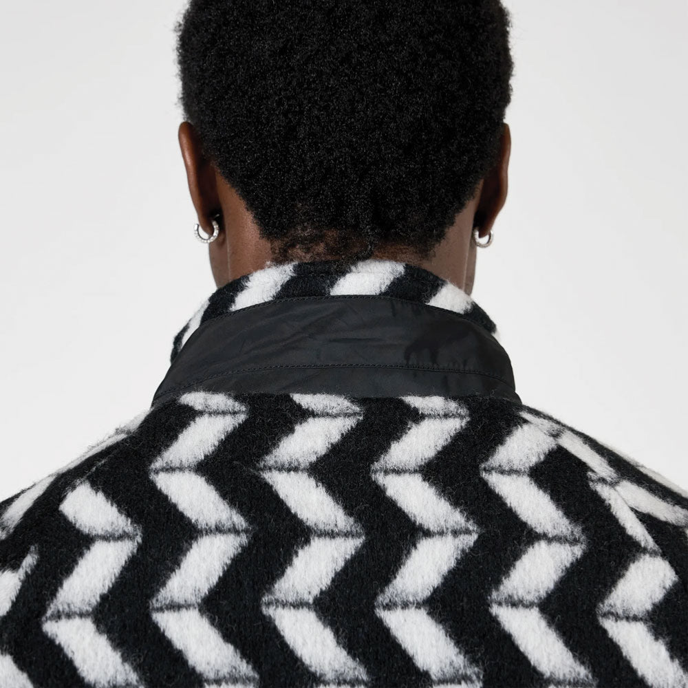PLEASURES - DRIFTER FUZZY JACKET - BLACK