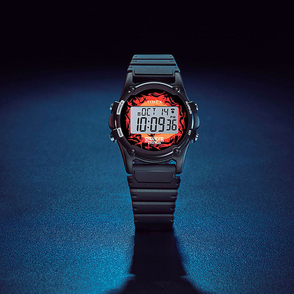 TIMEX x STRANGER THINGS - ANTLANTIS - Black Red