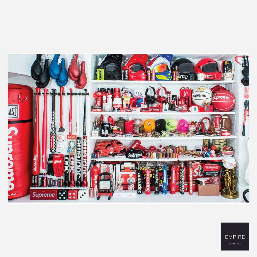 OBJECT ORIENTED AN ANTOLOGY OF SUPREME ACCESORIES FROM 1994 to 2018