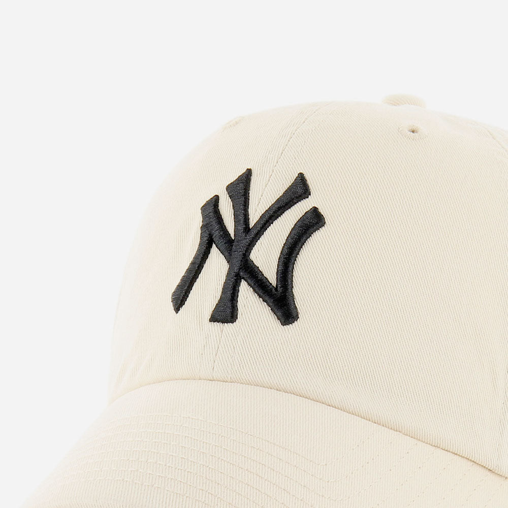 47 - MLB New York Yankees clean up - Natural