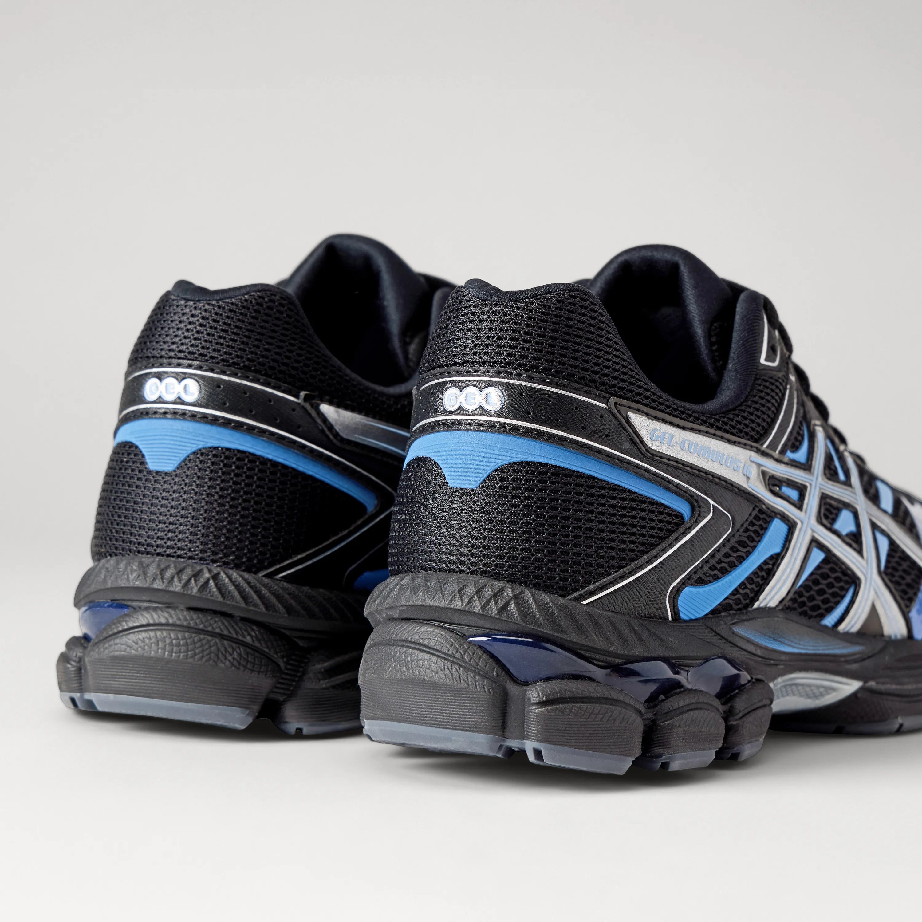 ASICS GEL-Cumulus 16 - Black / Pure Silver