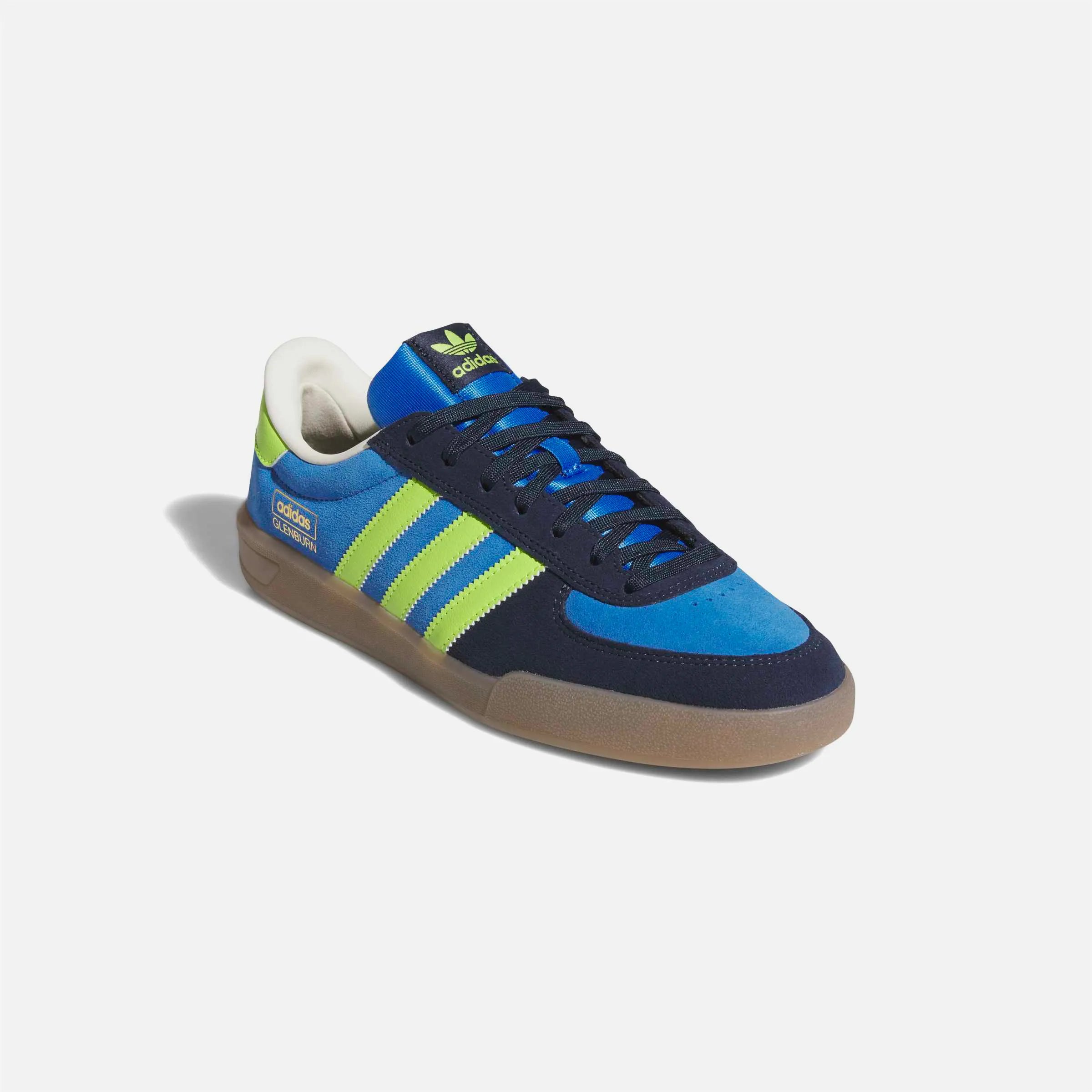 Chaussures de skate Adidas Glenburn bleu roi et vert fluo style rétro.
