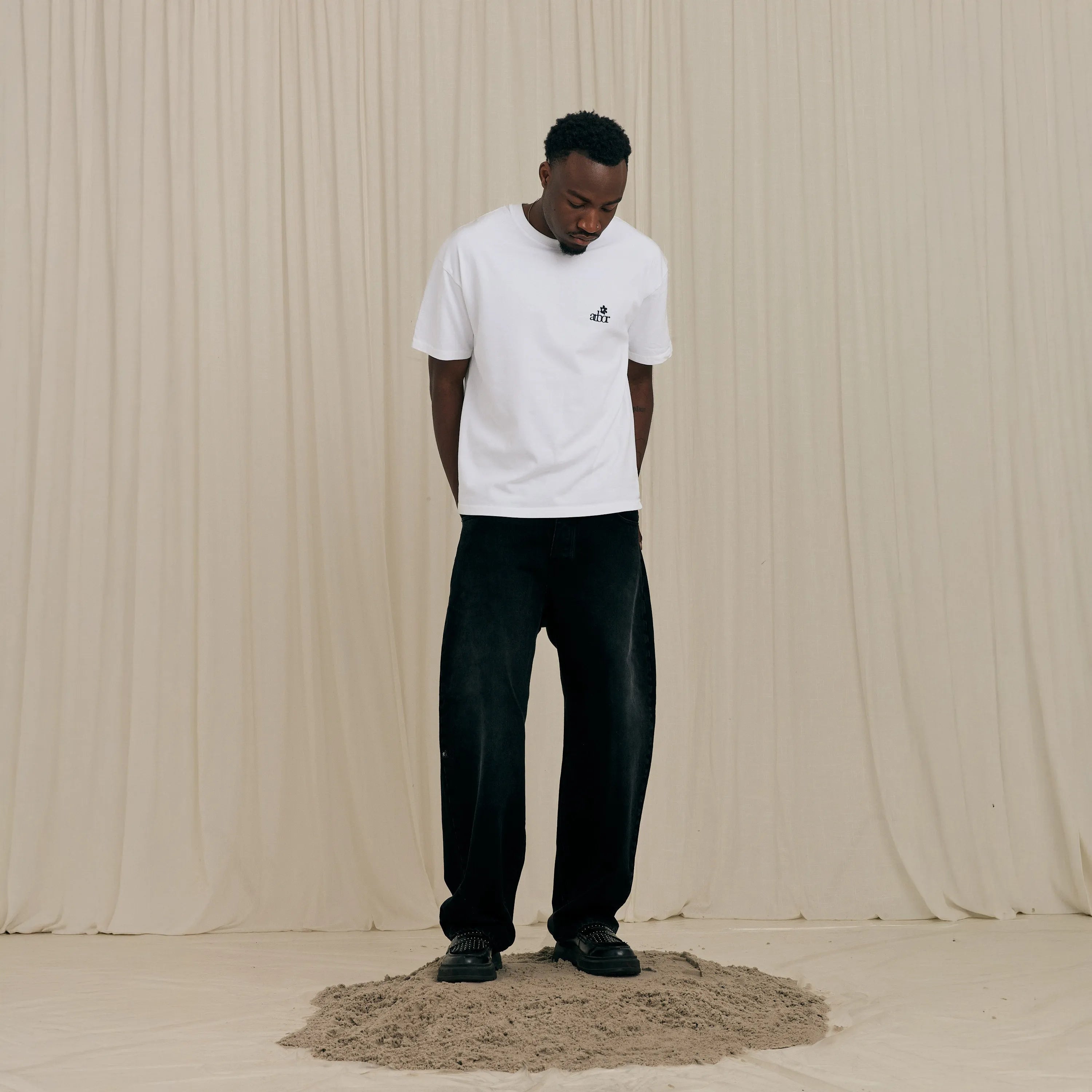 Arbor Antwerp Mini Flower T-shirt White Heavyweight lookbook