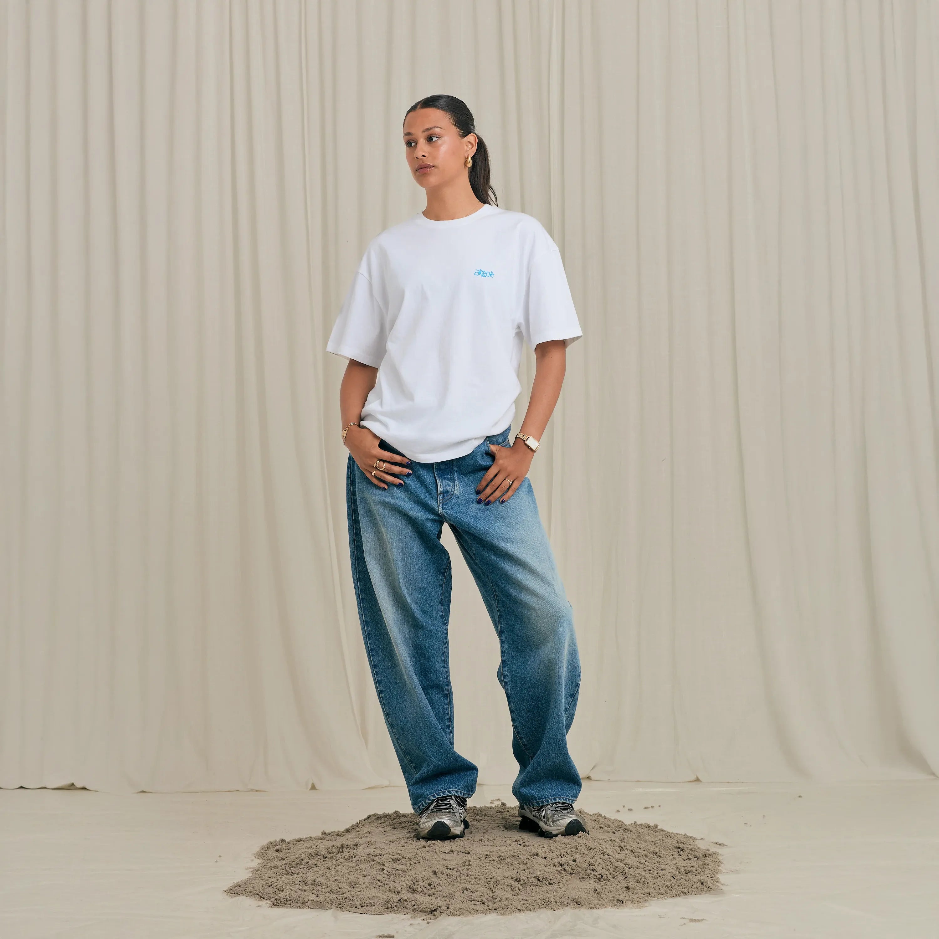 Arbor Antwerp Flower Oasis Blue T-shirt White - Back Print 300g