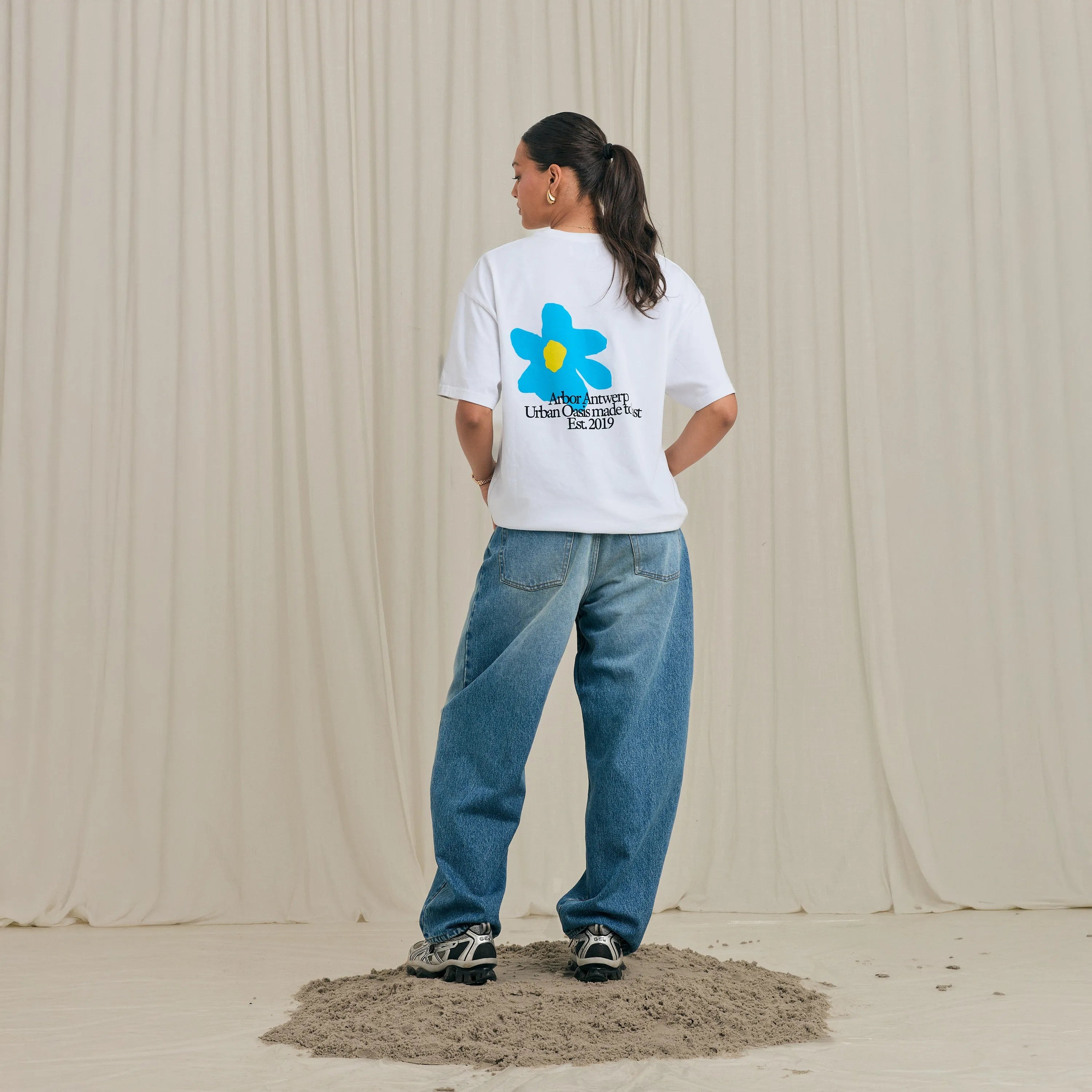 Arbor Antwerp Flower Oasis Blue T-shirt White - Back Print 300g