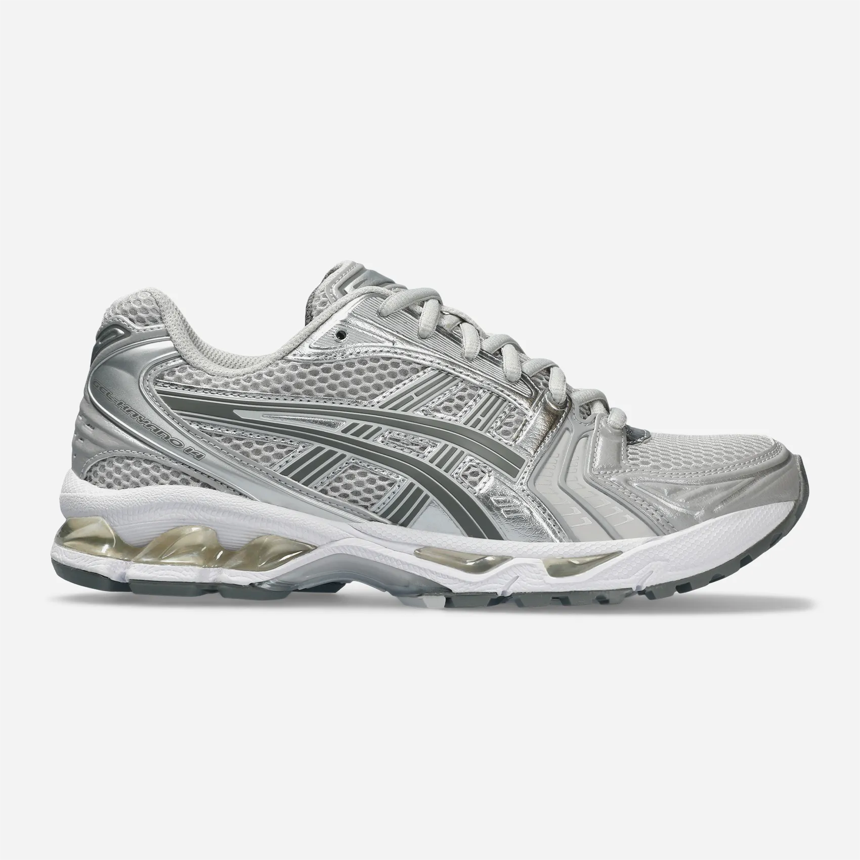 Basket ASICS Gel-Kayano 14 argentée et grise profil latéral style 2000s.