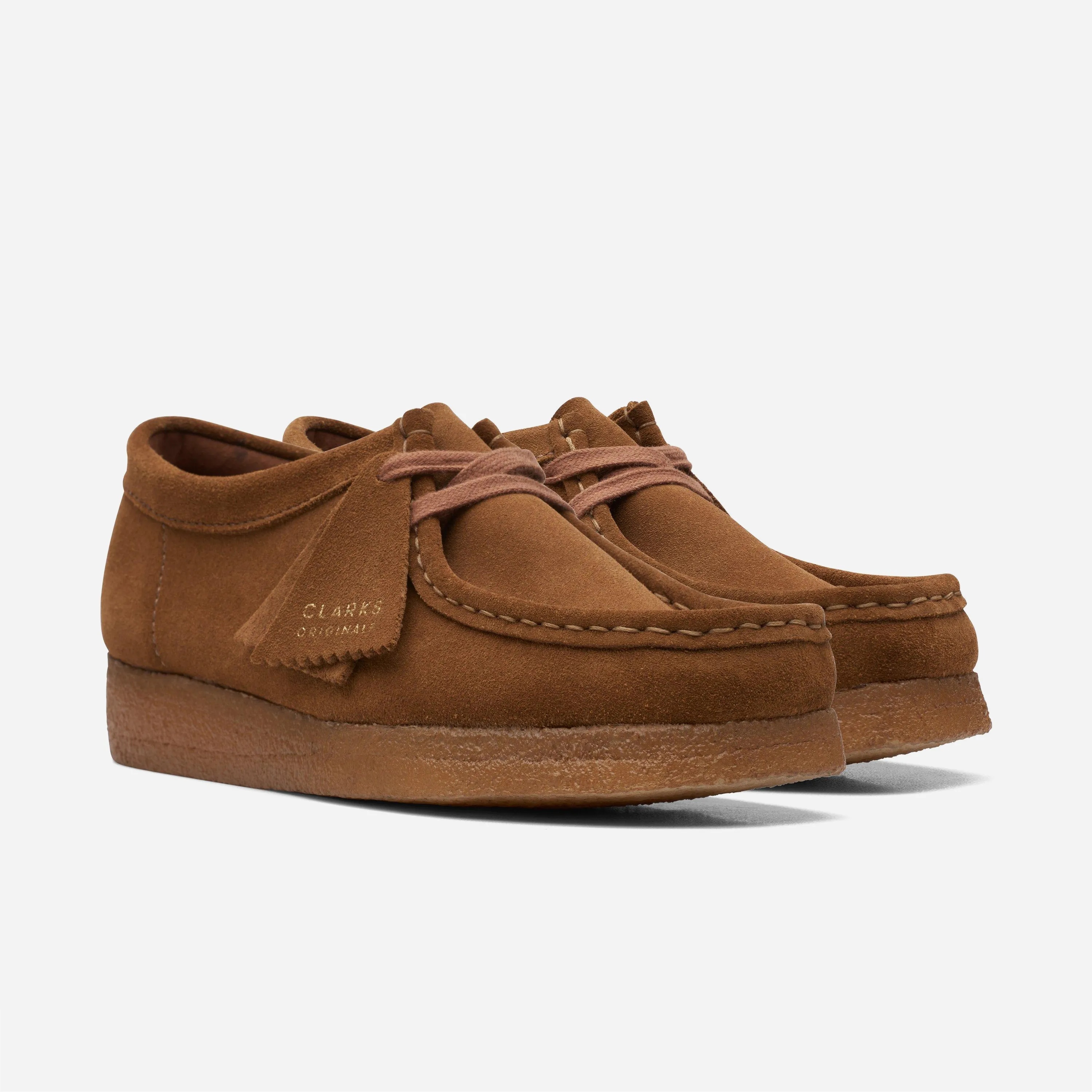 Chaussures Clarks Wallabee femme en daim marron Cola et semelle crêpe.