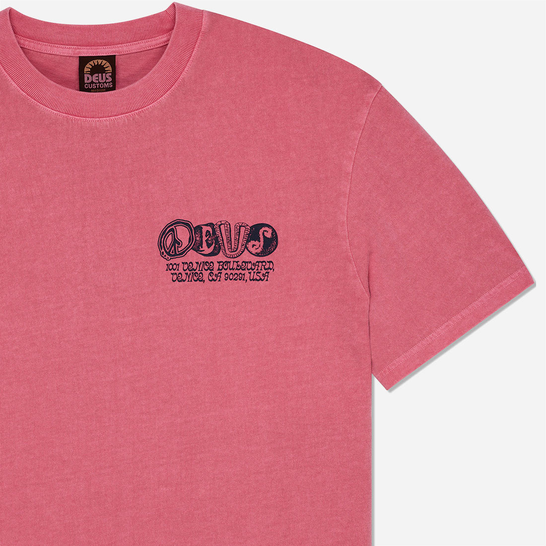 Deus Ex Machina - Labyrinth Tee - Raspberry