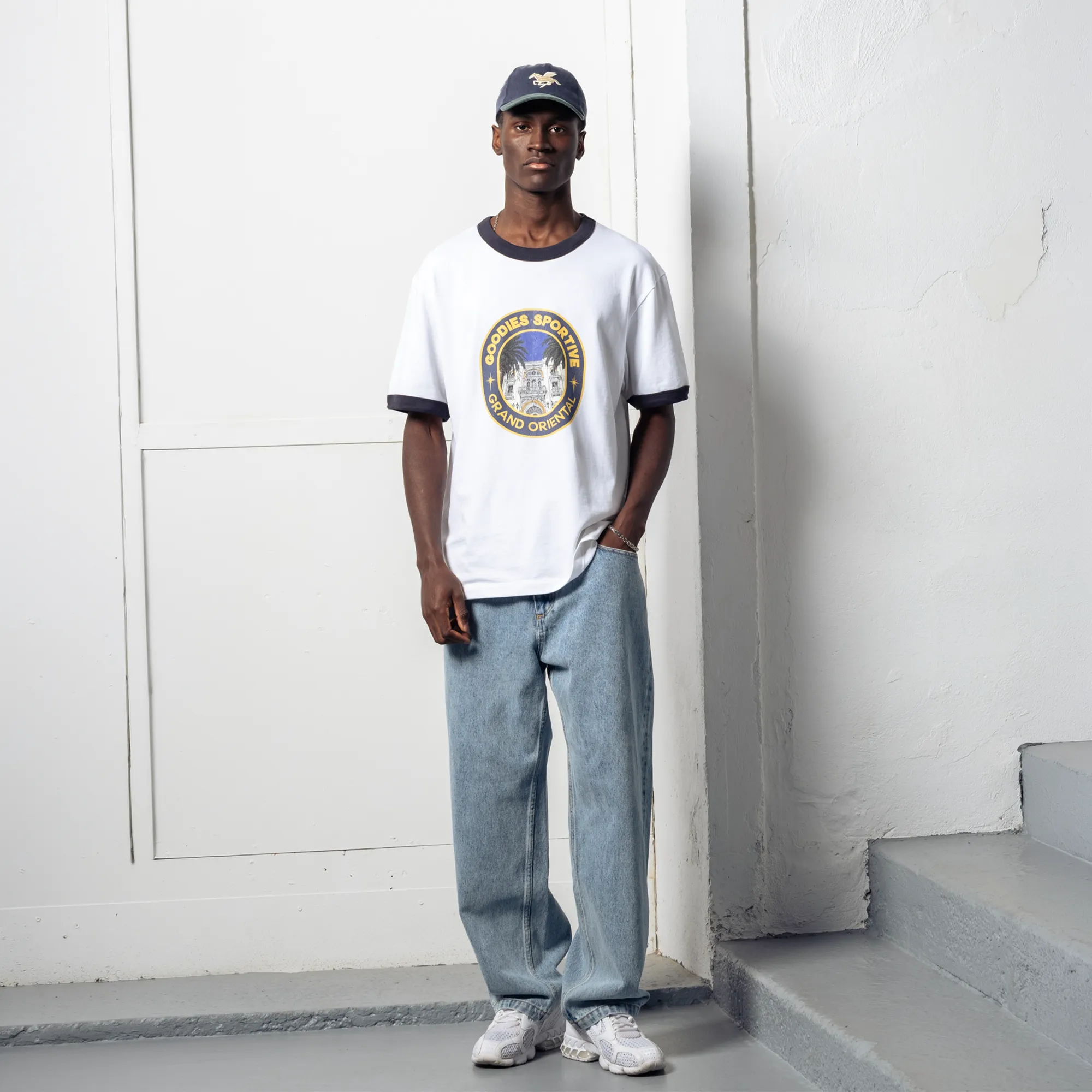 T-shirt Goodies Sportive Grand Oriental Ringer - White / Navy