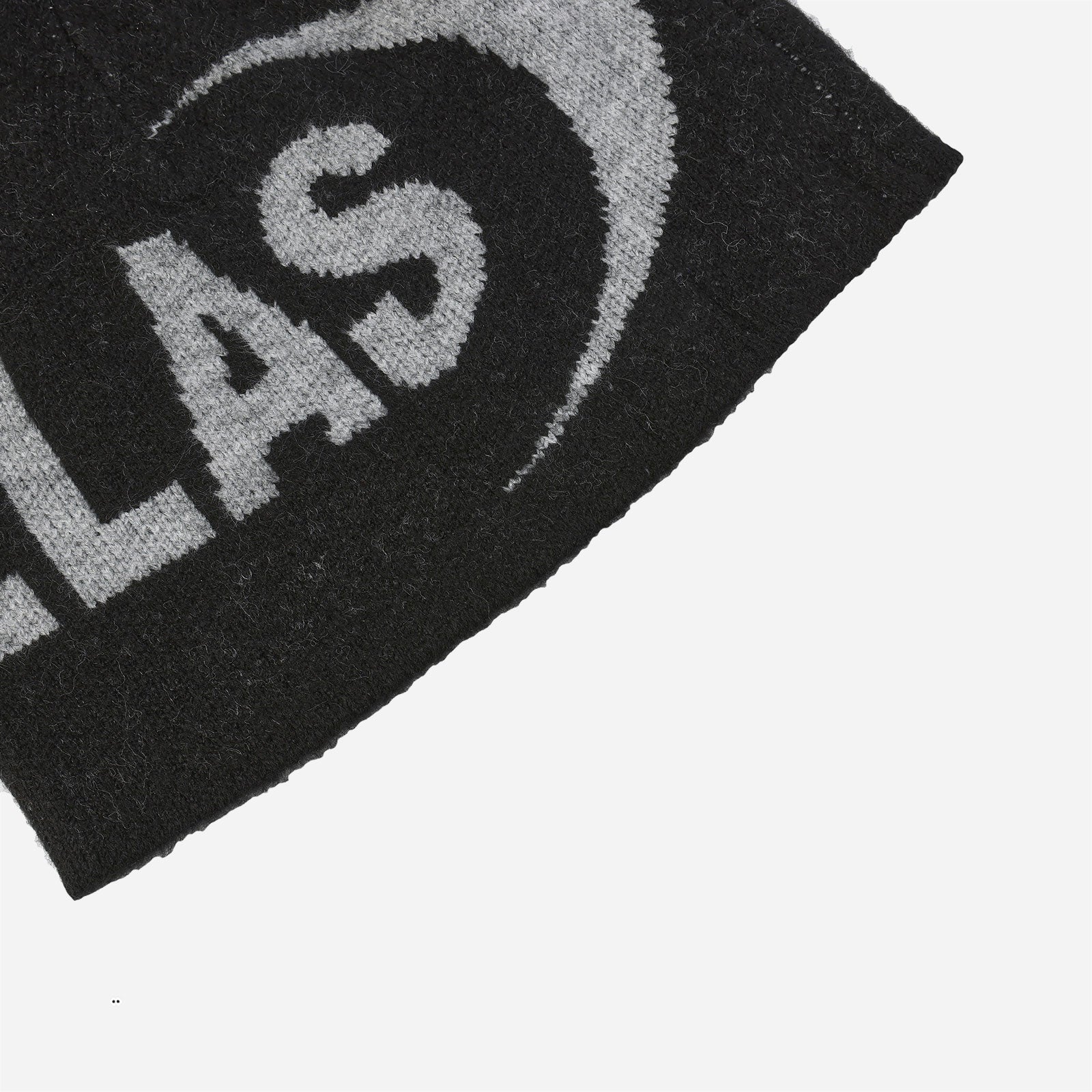 Hélas - Free Beanie - Black