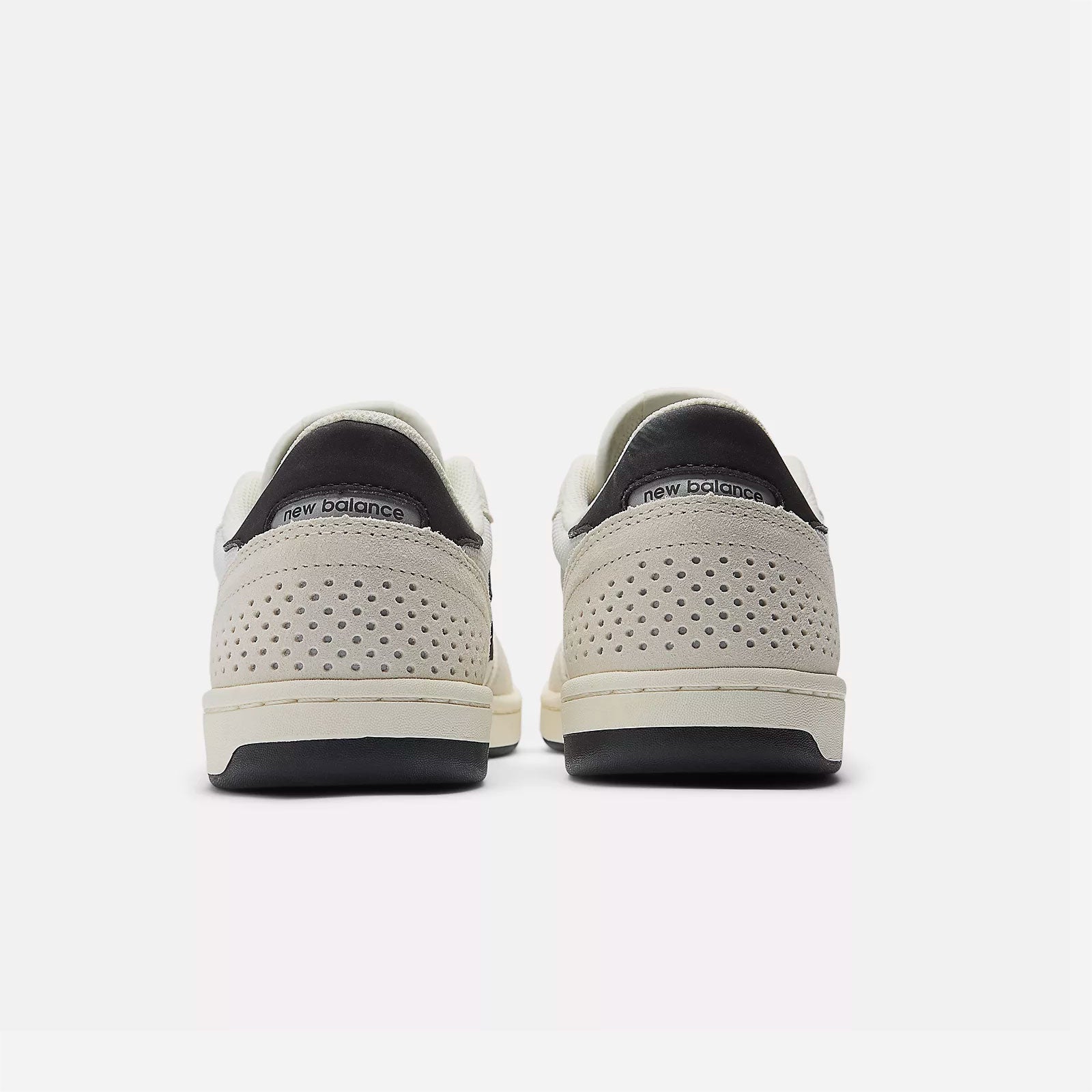 New Balance Numeric - 440 V2 - Sea Salt / Black