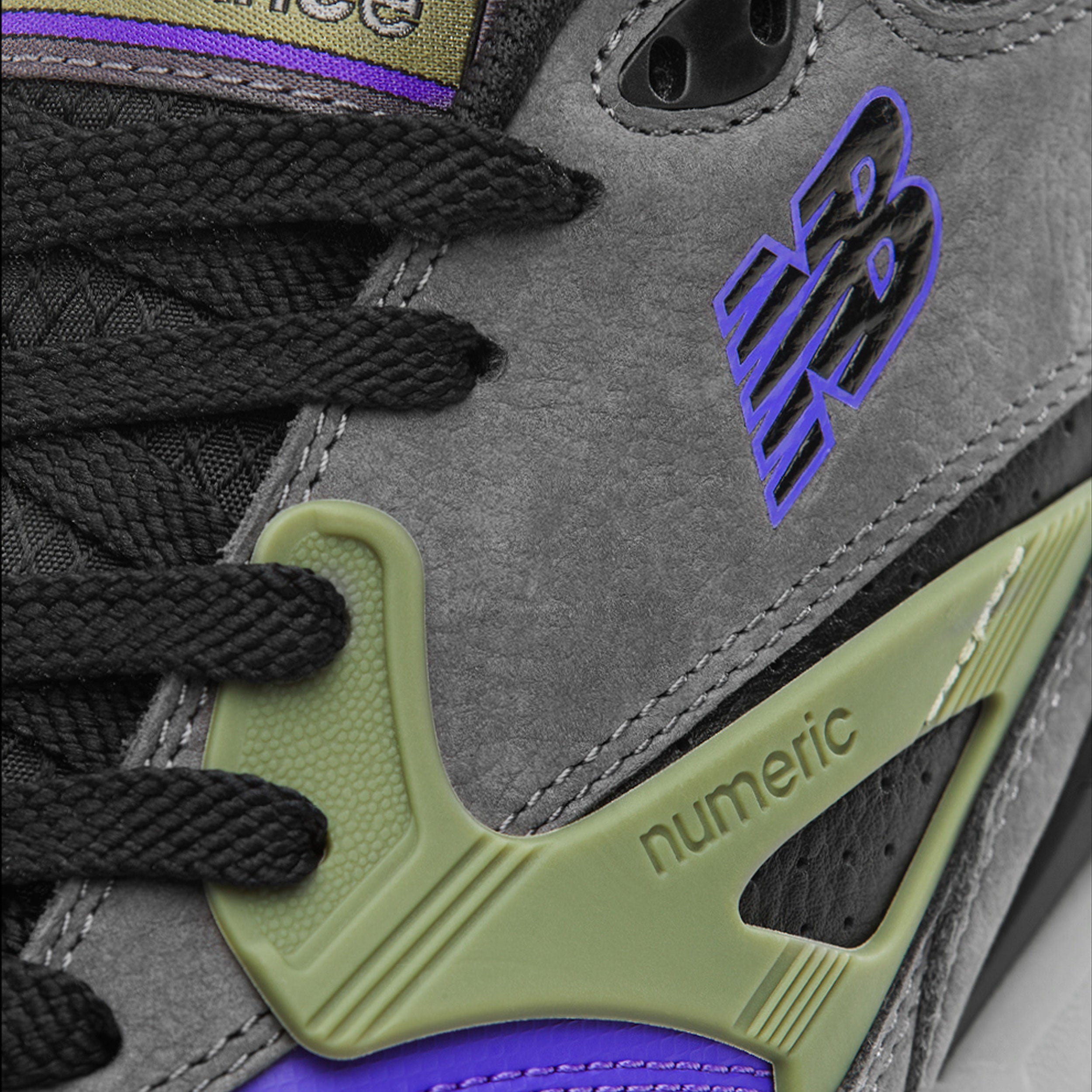 New Balance Numeric - 770 - Grey / Black