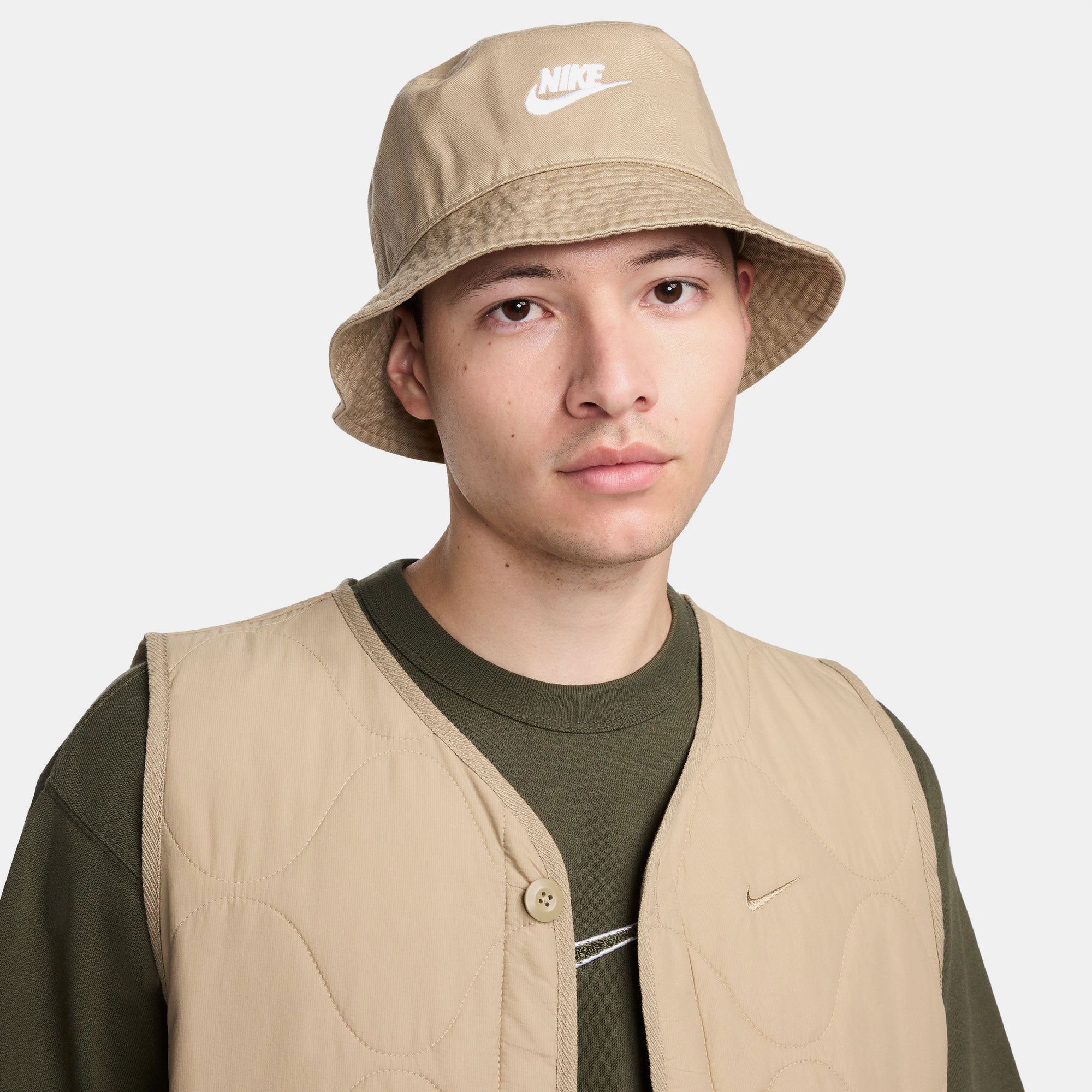Nike - Apex Bucket Futura SQ - Washed Khaki/White
