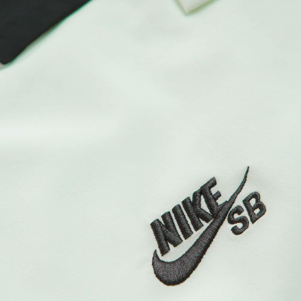 Nike SB - Agnostic Bowler Shirt - Barely Green Black