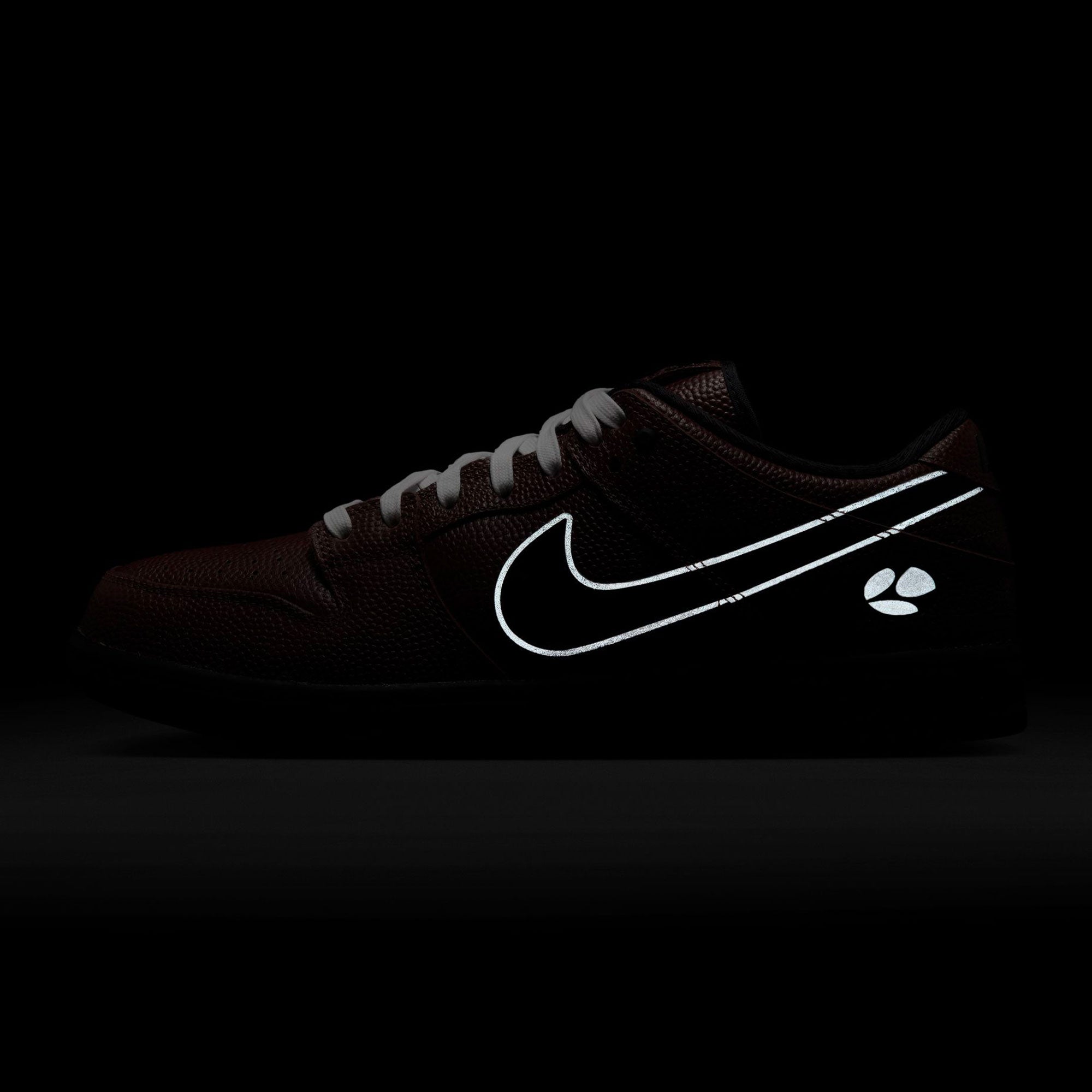 Nike SB x Limosine - Dunk Low Pro - Dark Pony / Black Silver White