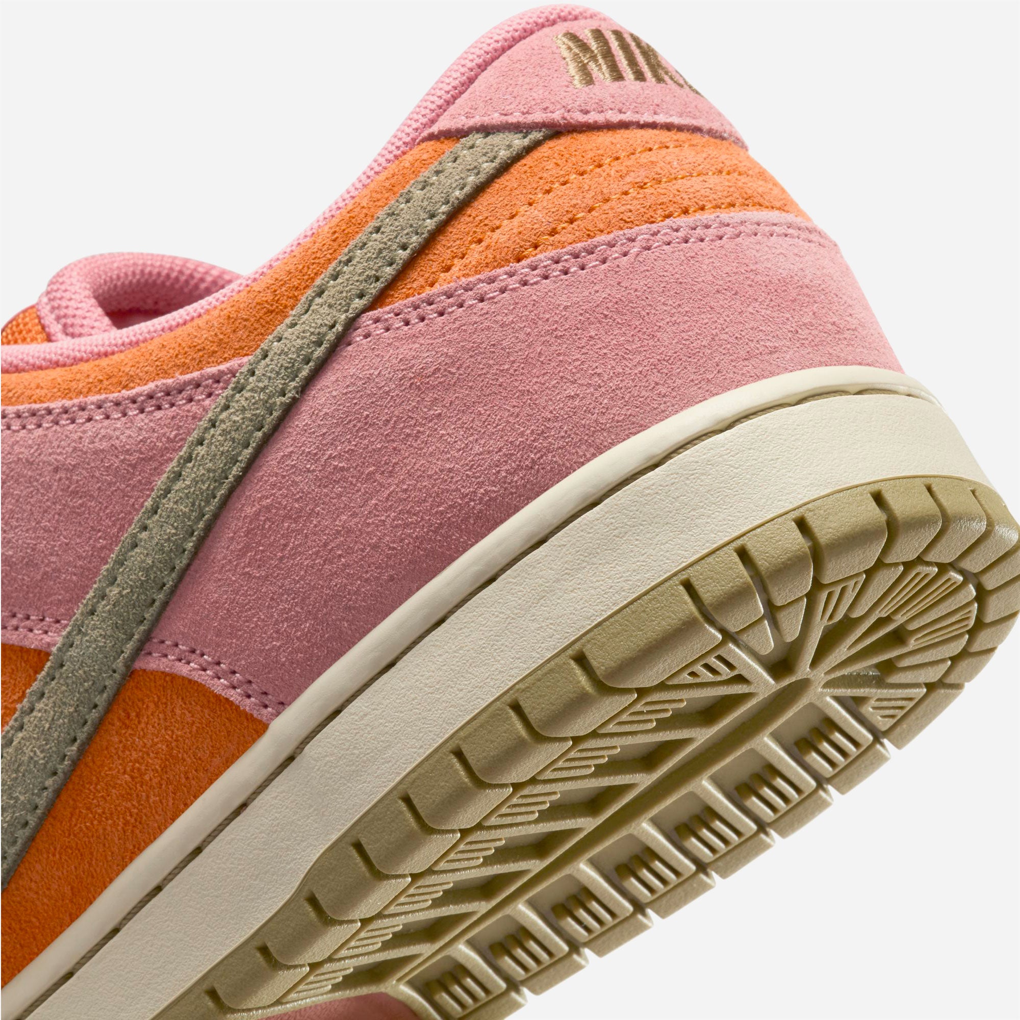 Nike SB - Dunk Low Pro - Red Stardust / Neutral Olive Monarch