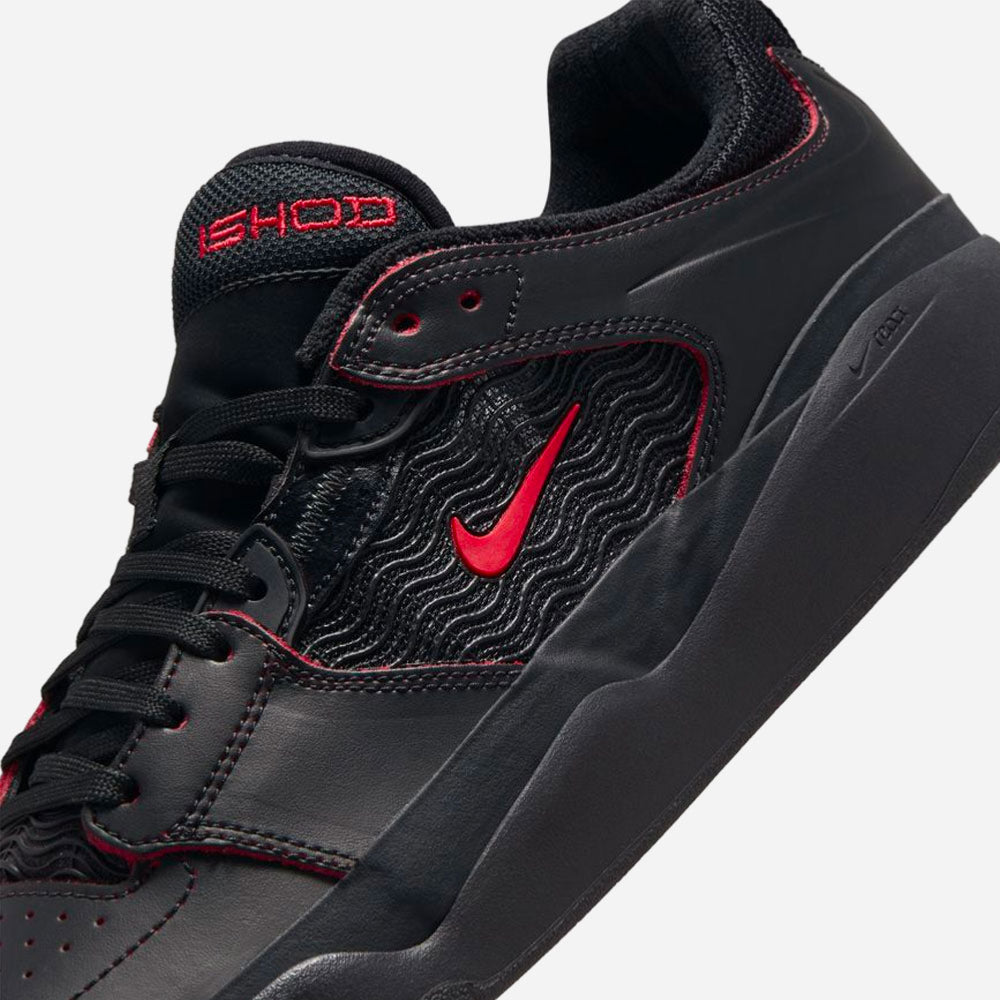 NIKE SB - ISHOD WAIR PREMIUM - Black - University Red - Black - Black