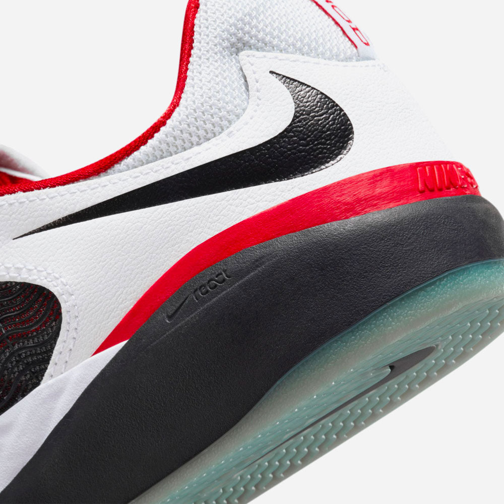 NIKE SB - ISHOD WAIR PREMIUM - WHITE-BLACK-UNIVERSITY RED-BLACK