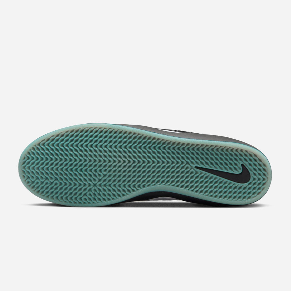 NIKE SB - ISHOD WAIR PREMIUM - WHITE-BLACK-UNIVERSITY RED-BLACK