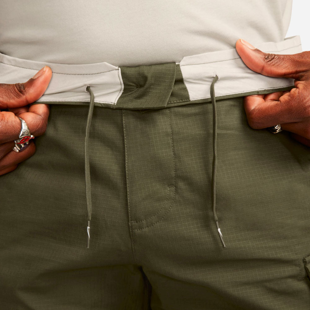 NIKE SB - KEARNY CARGO SHORT - Medium Olive