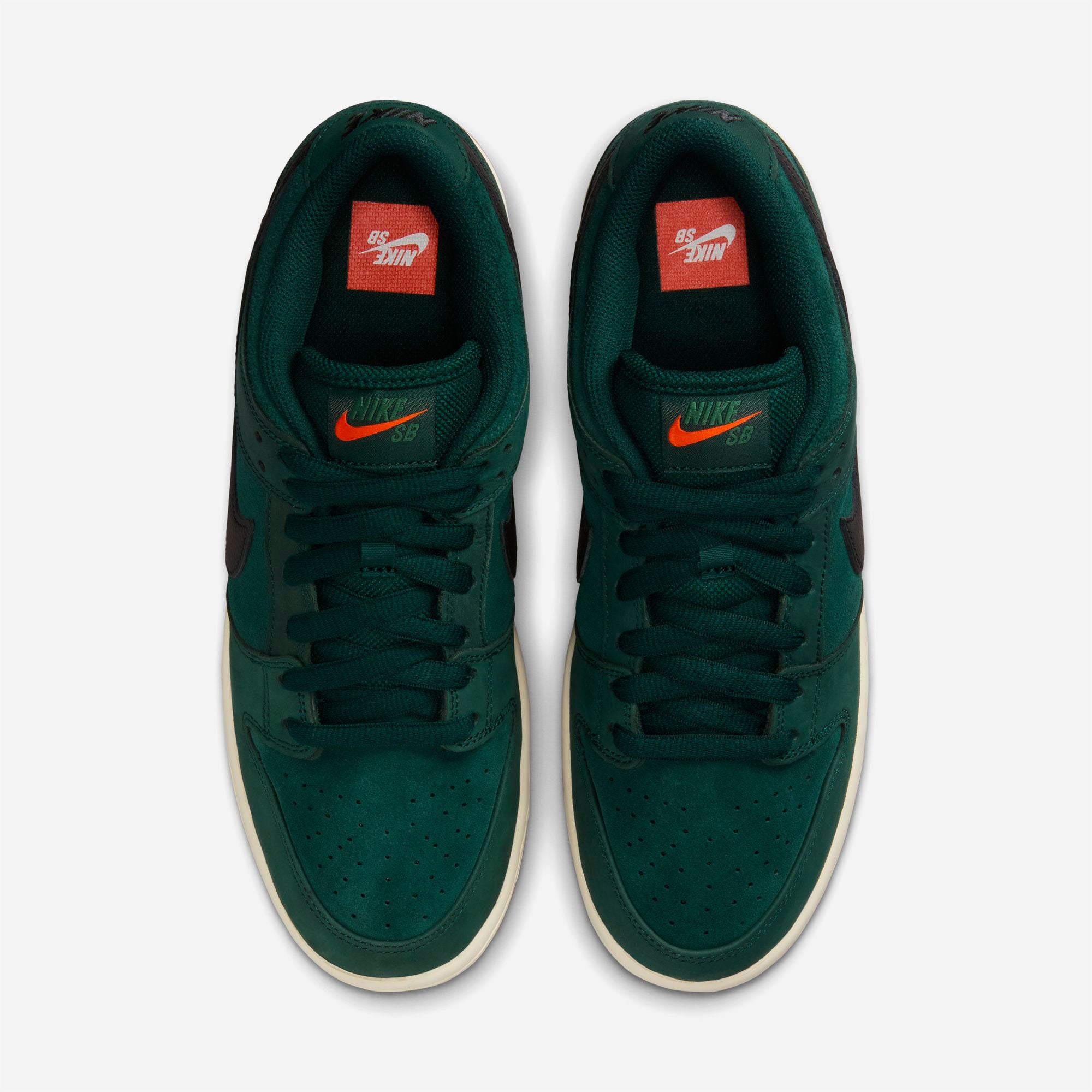 Nike SB - Dunk Low Pro - Deep Fir Black Fir Sail