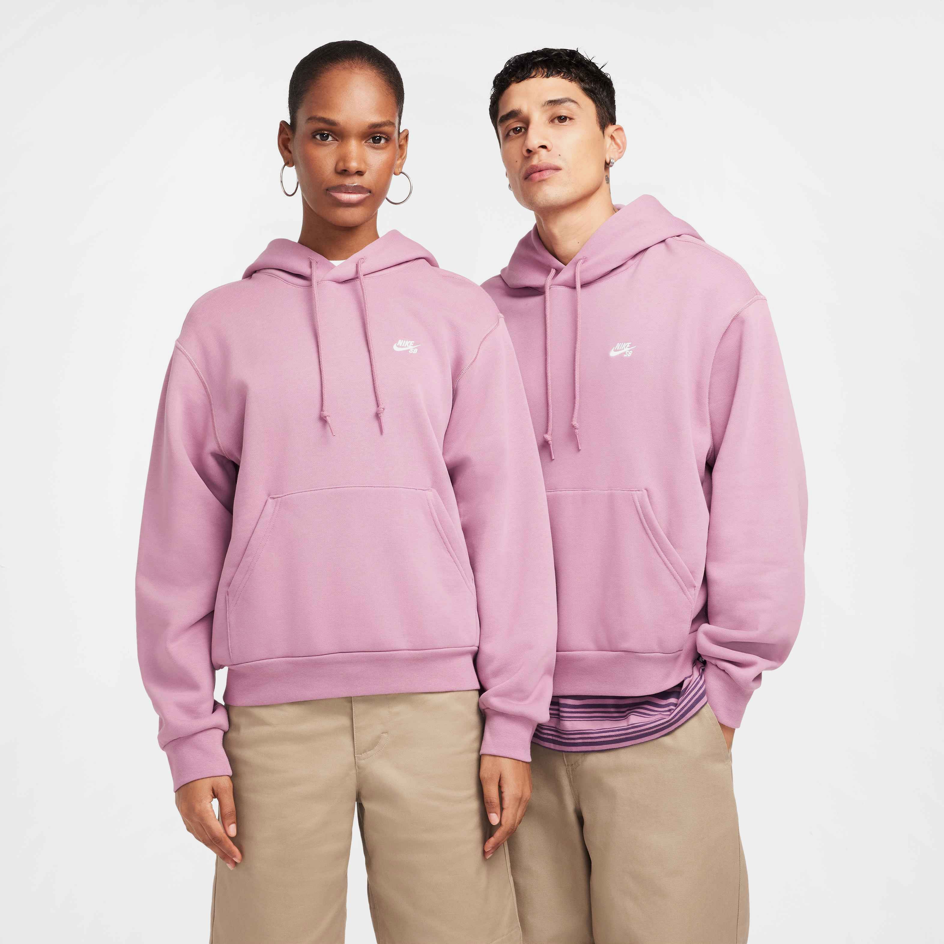 Nike SB - Essential Logo Hoodie - Plum Dust/White