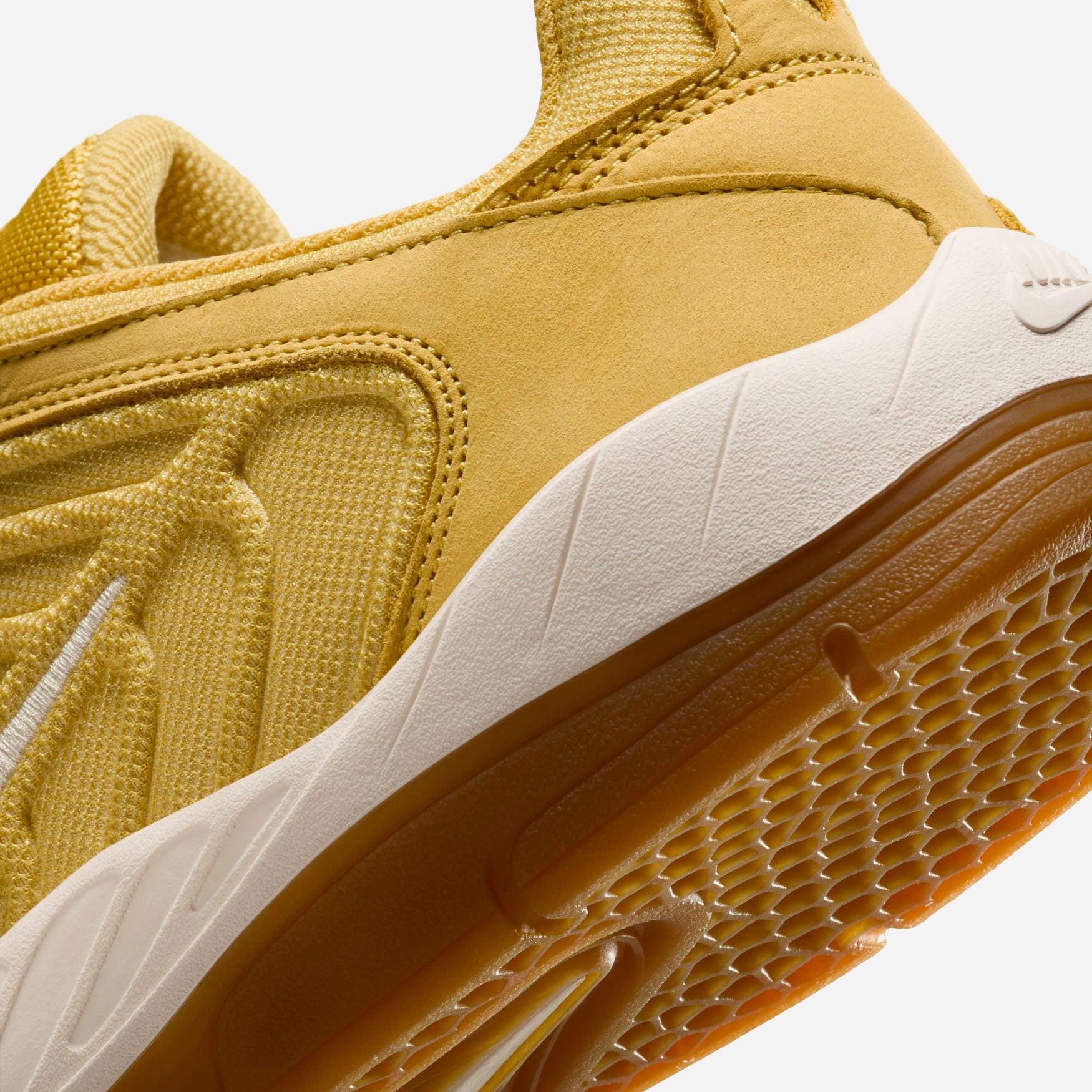 Nike SB - Vertebrae Iso - Saturn Gold Sail Saturn Gold Solar Flare