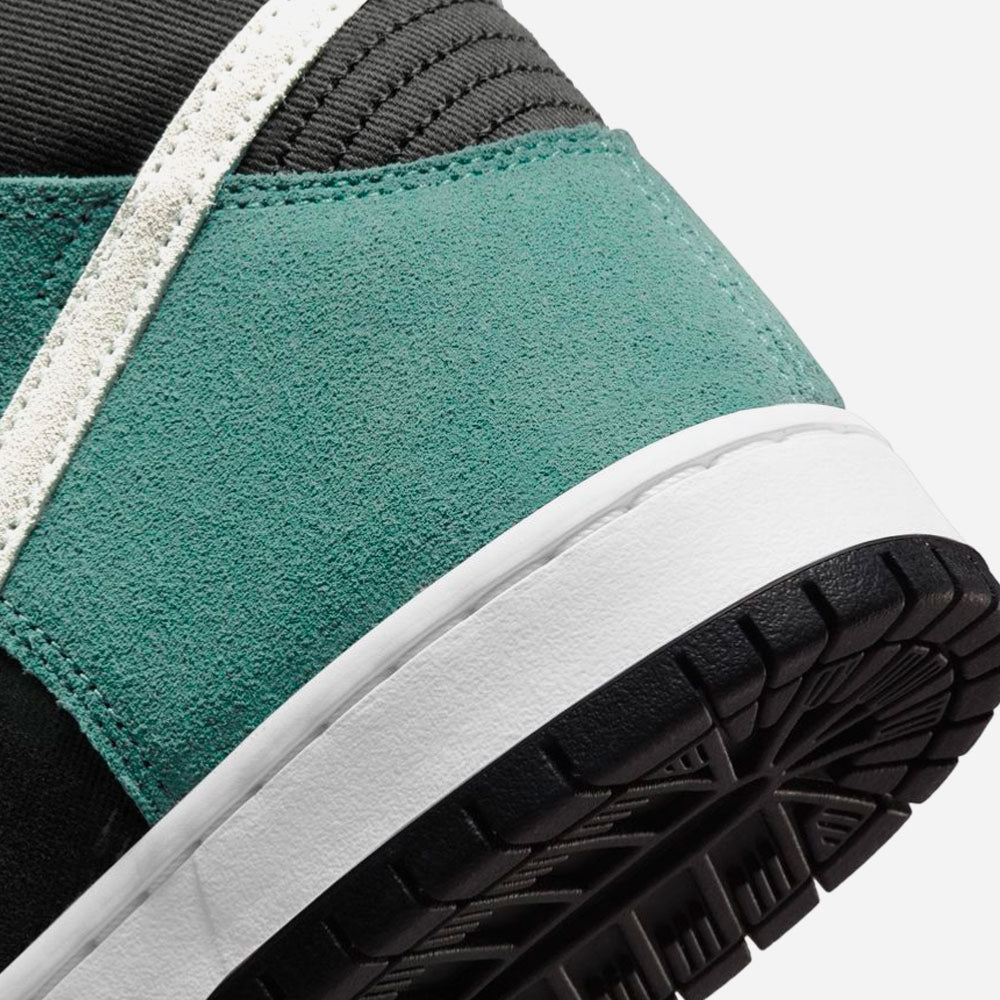NIKE SB - DUNK HIGH PRO - Mineral Slate - Sail-Black-White