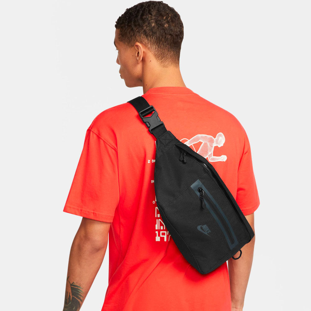 NIKE - ELEMENTAL PREMIUM FANNY PACK - Black White