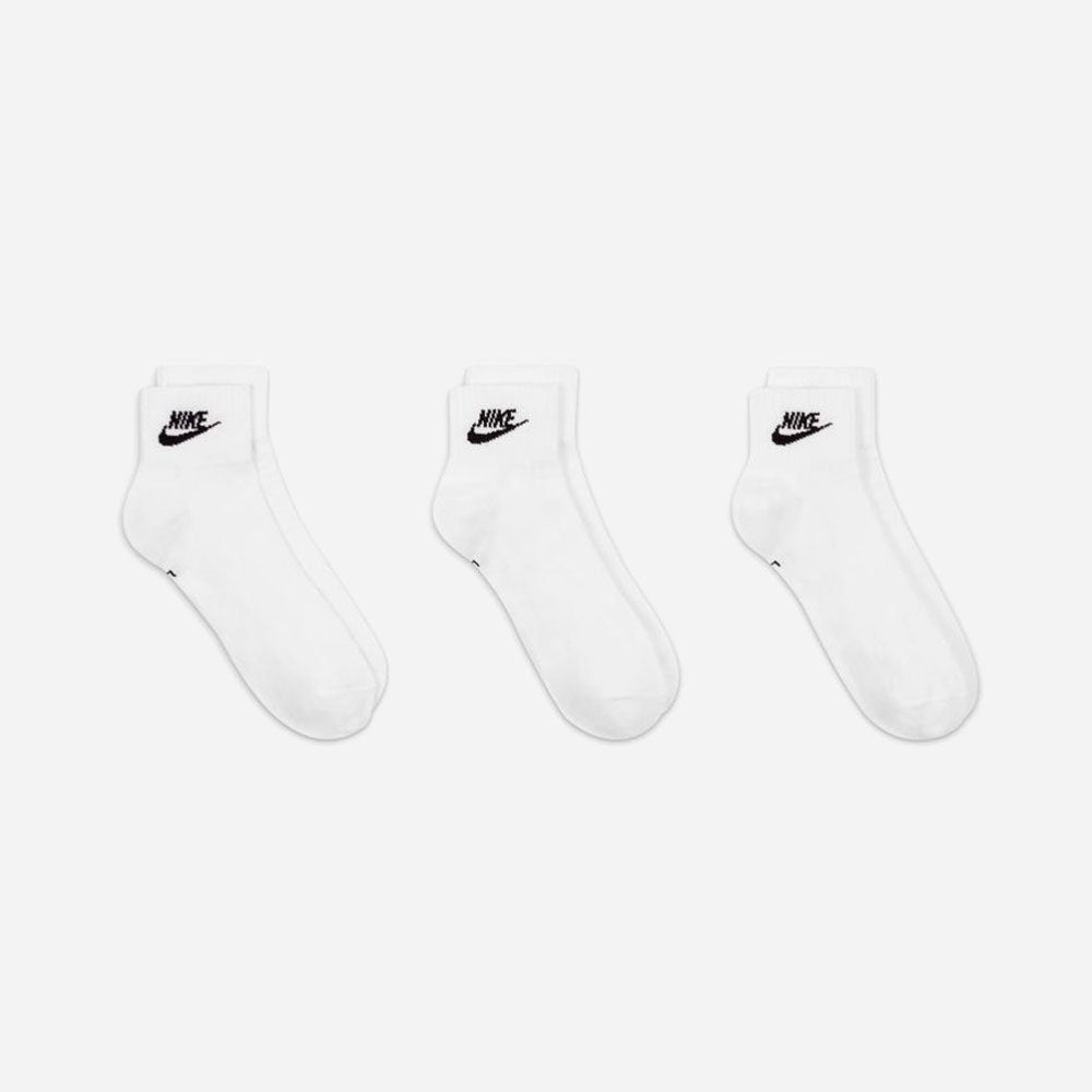 Nike - Everyday Essential 3 Pack Crew Socks  - White / Black