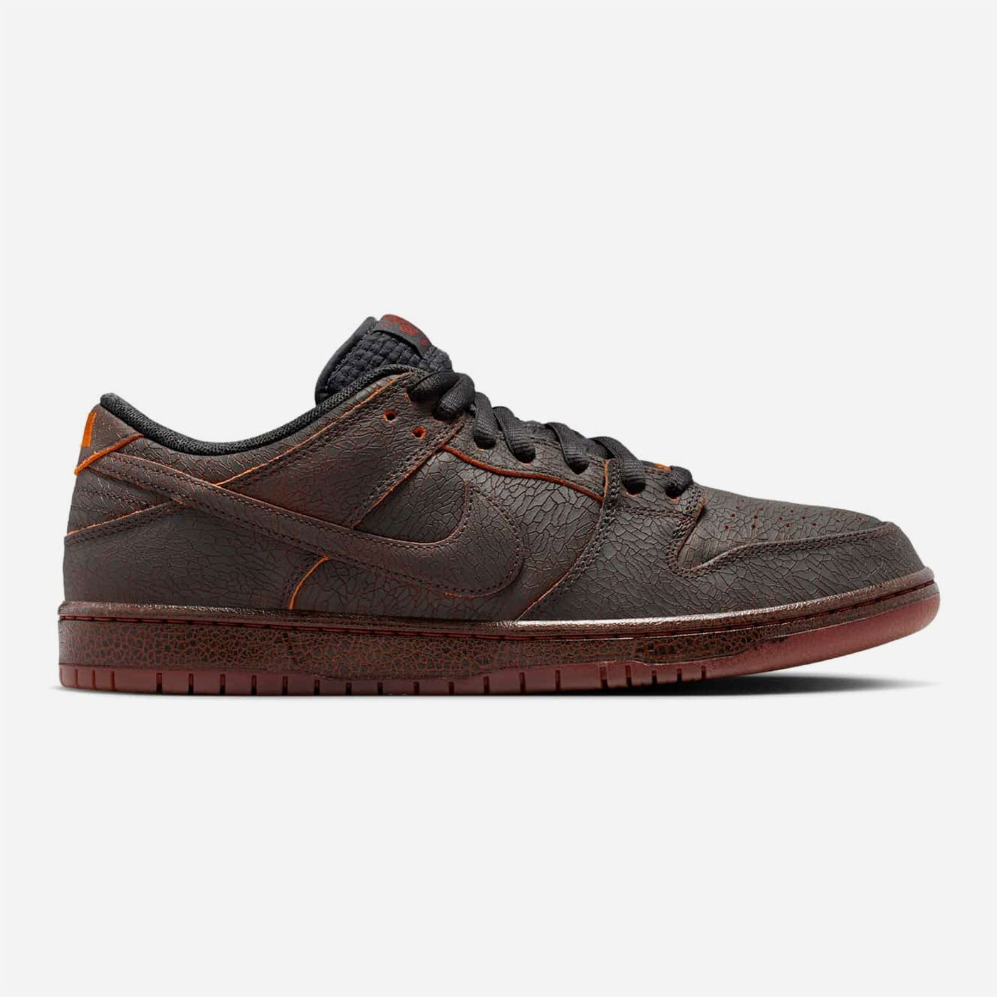 Nike SB Dunk Low Pro Premium Krampus vue de coté