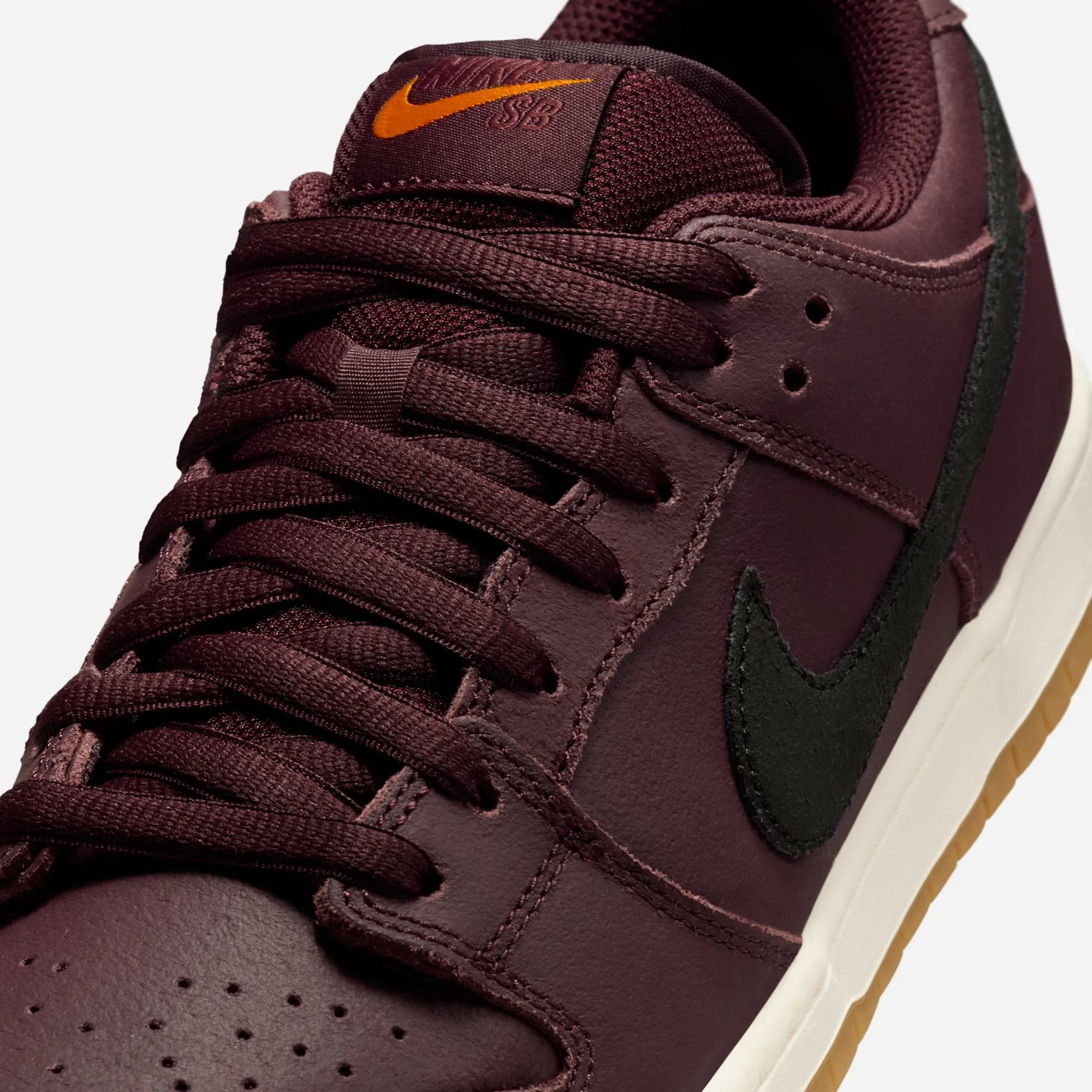 Nike SB Dunk Low Pro ISO - Burgundy Crush (Orange Label)