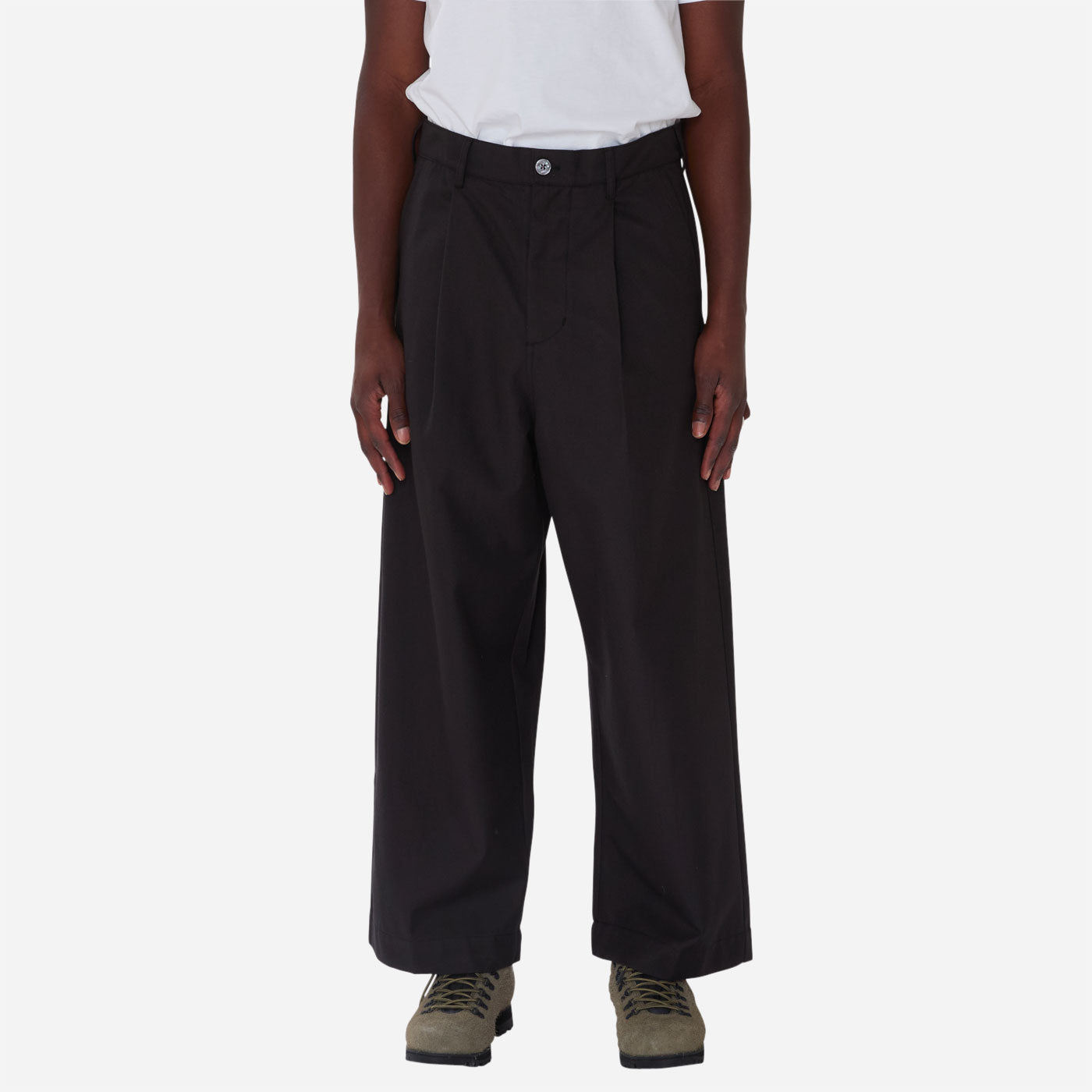 OBEY - OLIVER PLEATED PANT - PIRATE BLACK