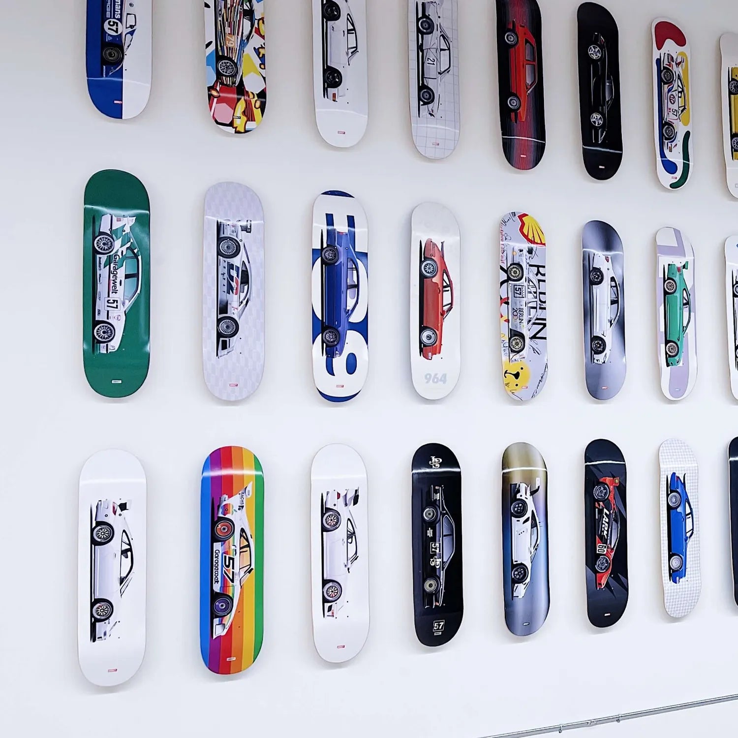 Sk8ology Skateboard Wall Mount - Invisible (Snap Display)