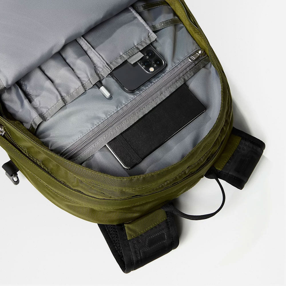 The North Face - Borealis Classic - Forest Olive